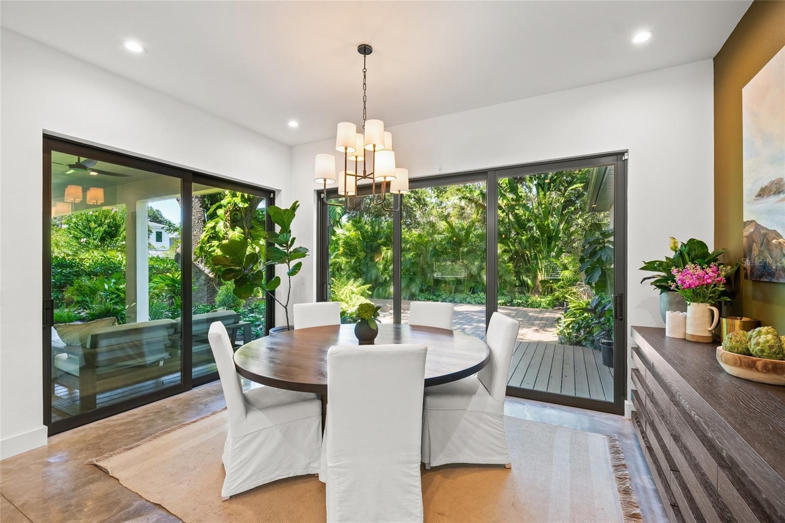 Image 10 of 57 For 2124 Wisteria Street