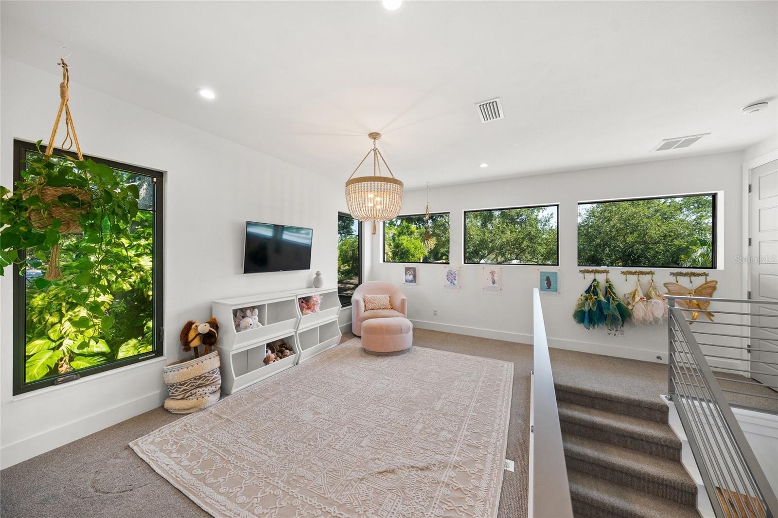 Image 19 of 57 For 2124 Wisteria Street