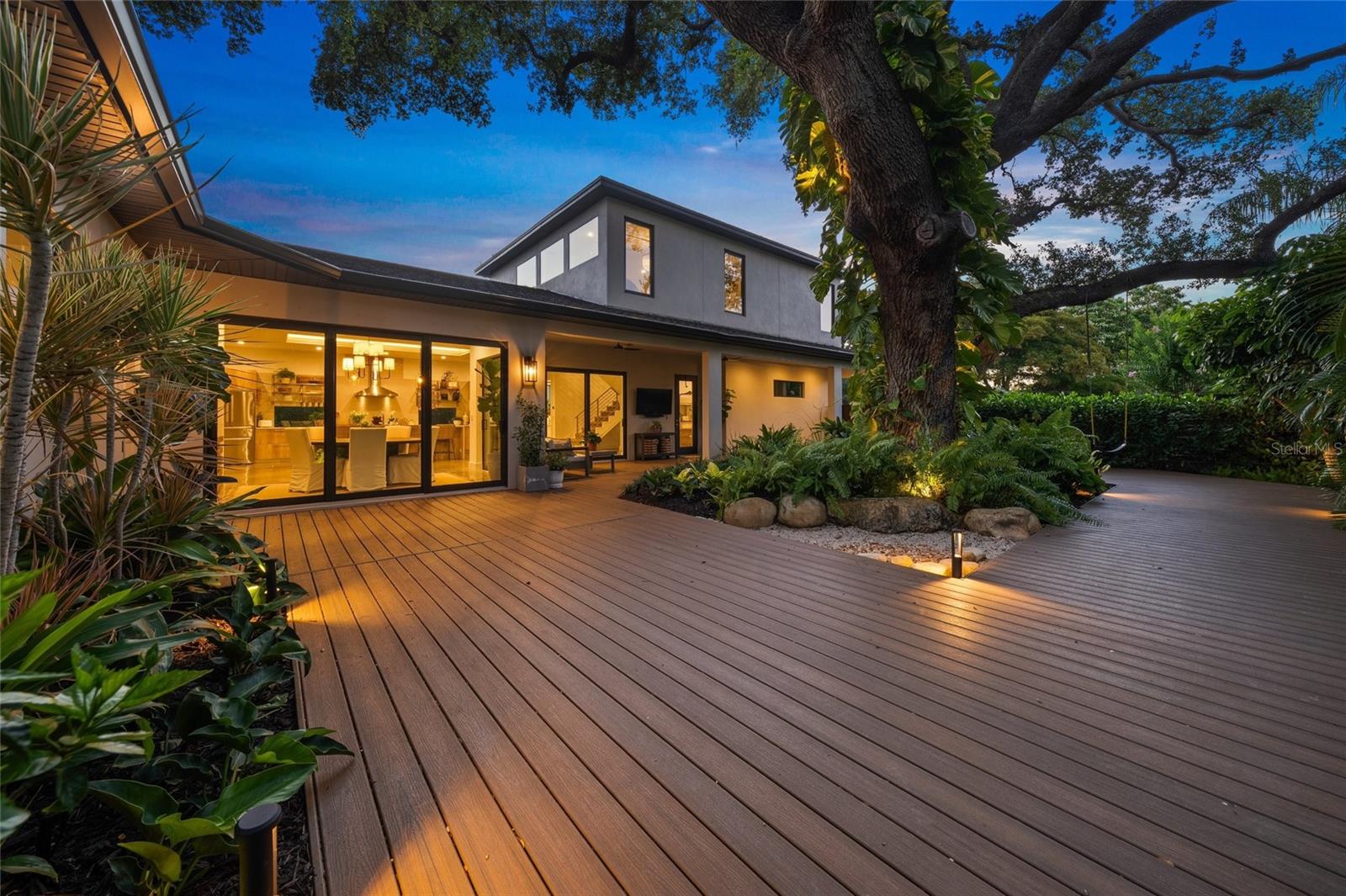 Image 30 of 57 For 2124 Wisteria Street