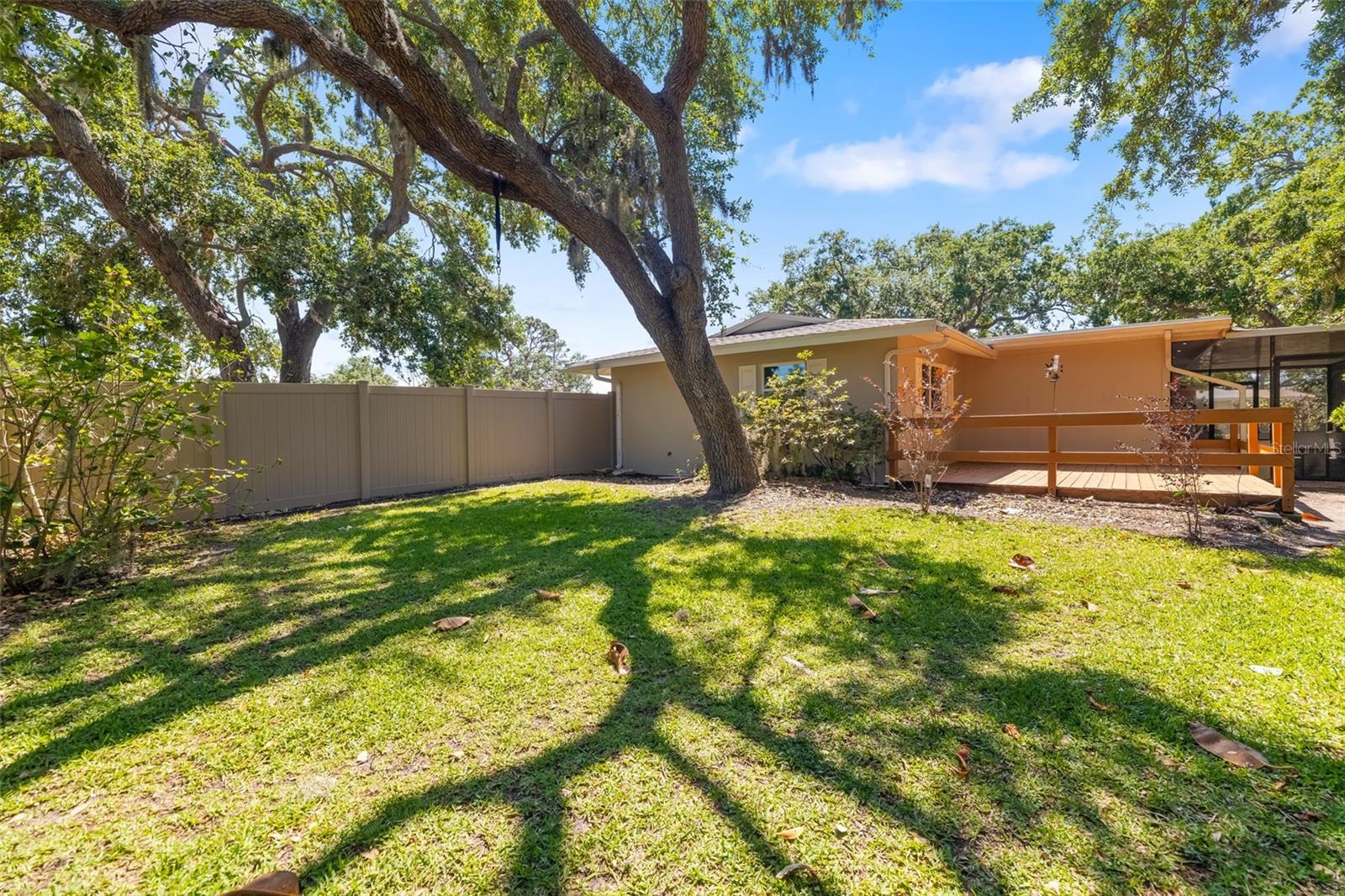 Image 34 of 37 For 2835 Mayflower Street