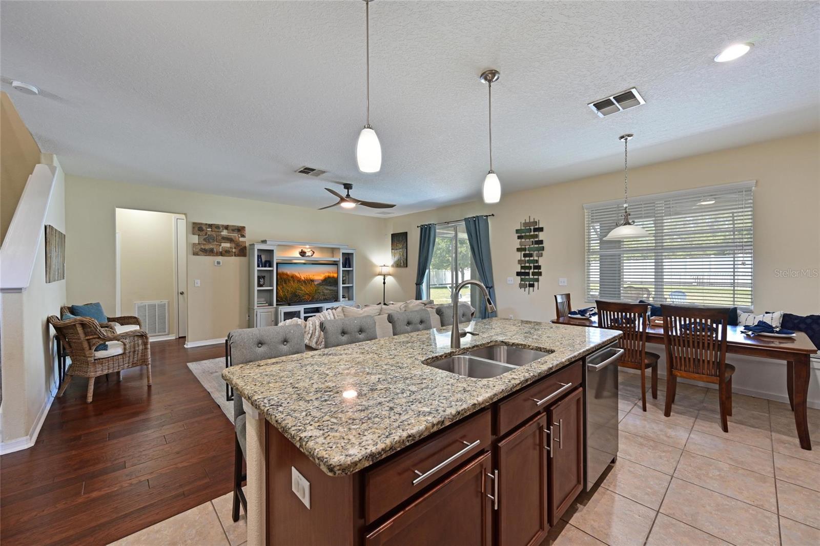 Image 12 of 40 For 1813 Oak Pond Street