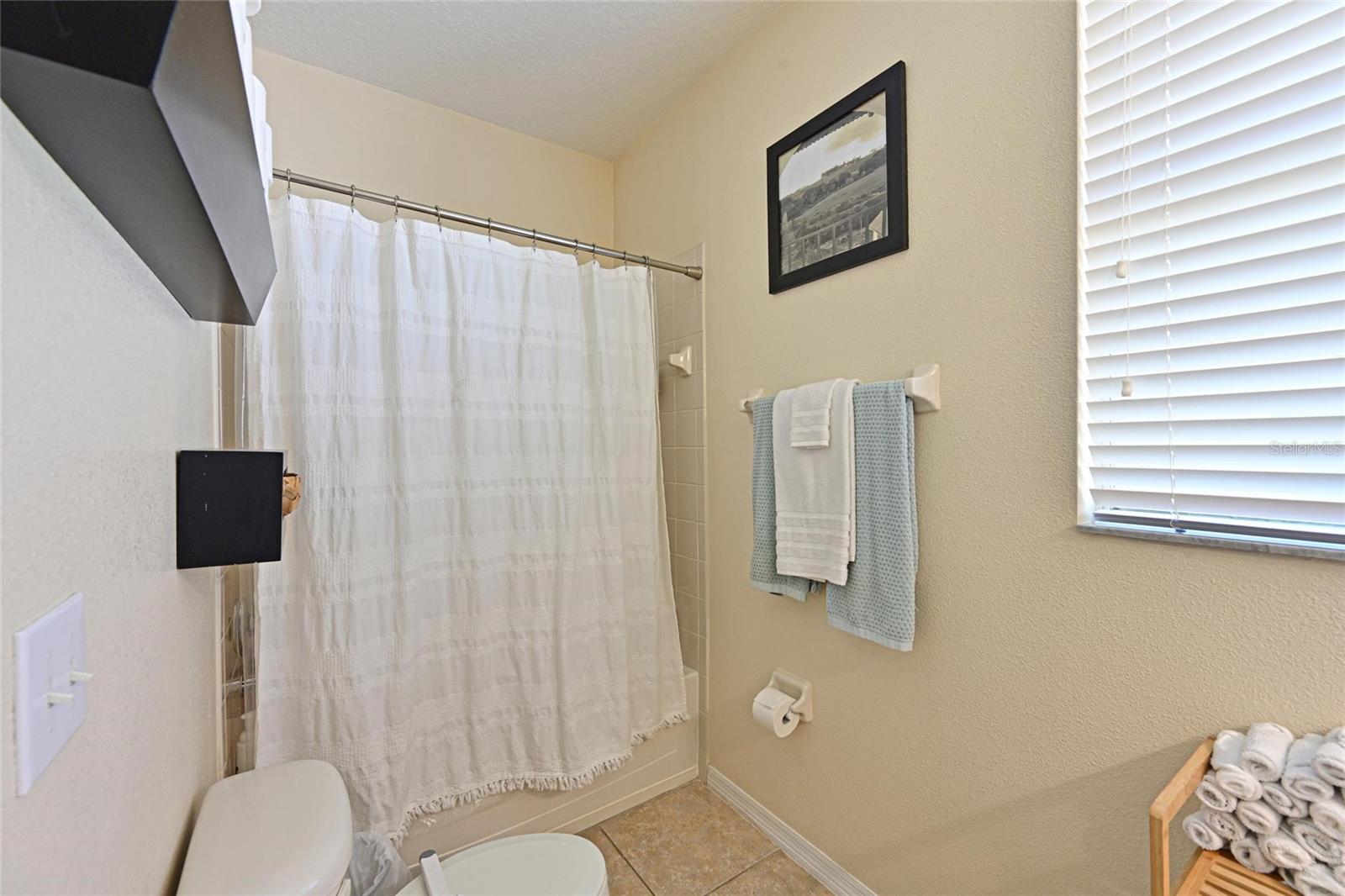 Image 30 of 40 For 1813 Oak Pond Street