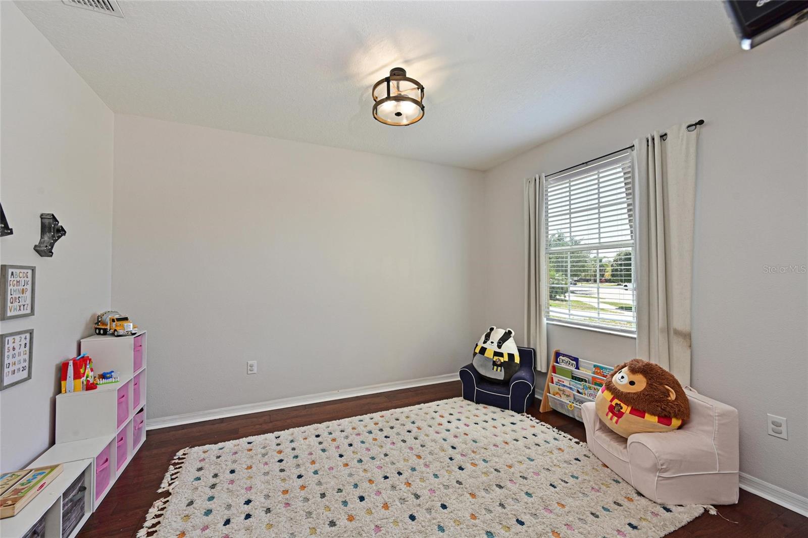 Image 7 of 40 For 1813 Oak Pond Street