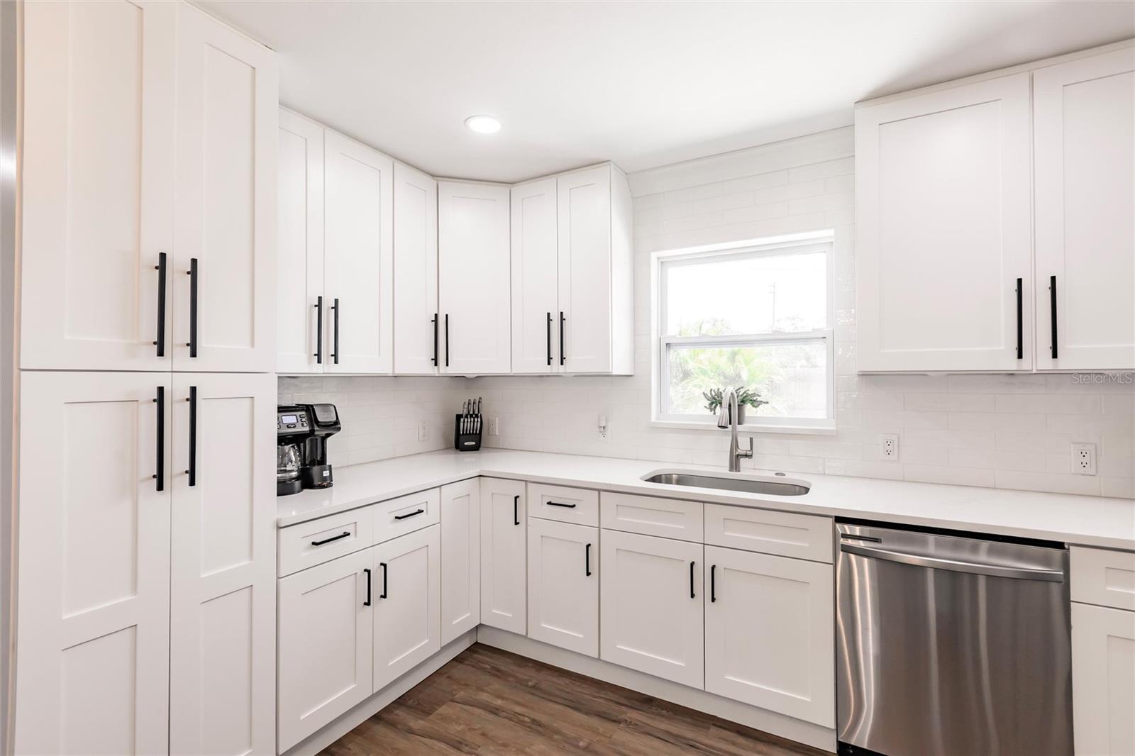 Image 10 of 43 For 6009 Lords Avenue