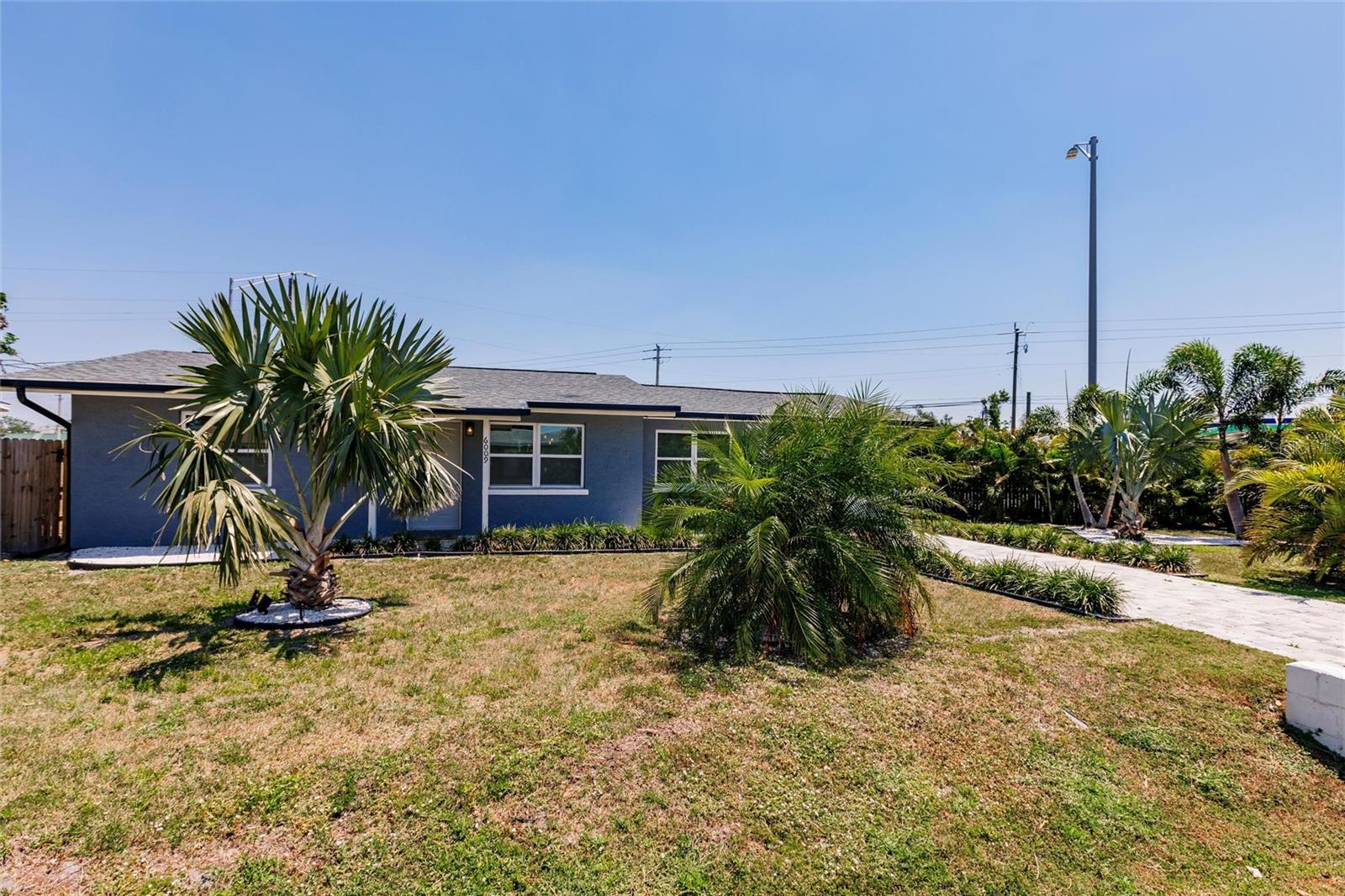 Image 2 of 43 For 6009 Lords Avenue