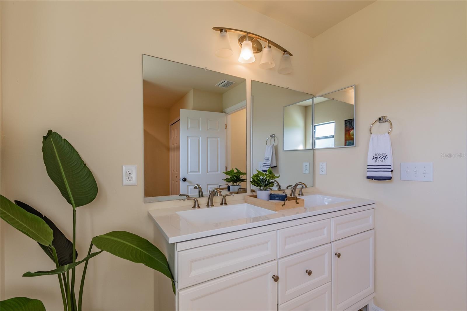 Image 21 of 40 For 601 2nd Street