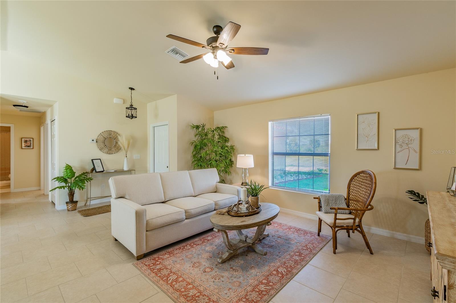 Image 9 of 40 For 601 2nd Street