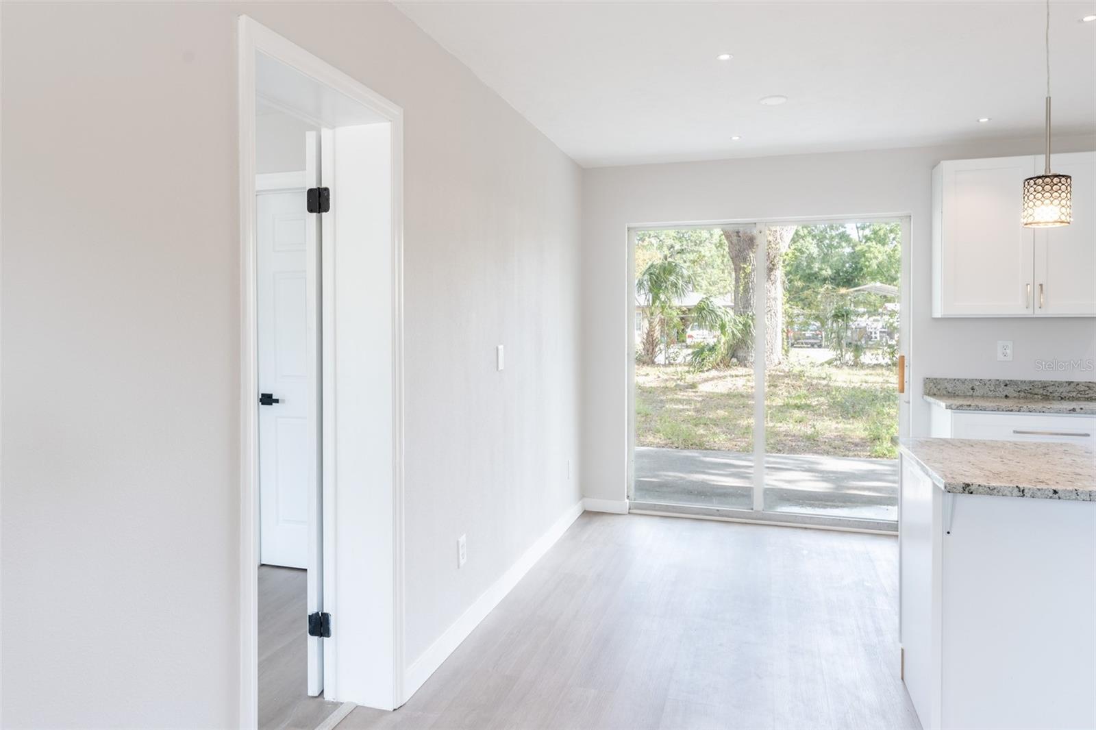 Image 13 of 32 For 1823 8th Avenue E