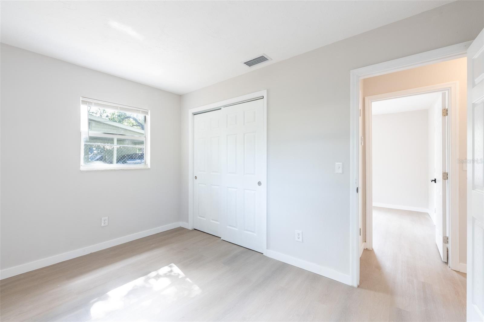 Image 22 of 32 For 1823 8th Avenue E