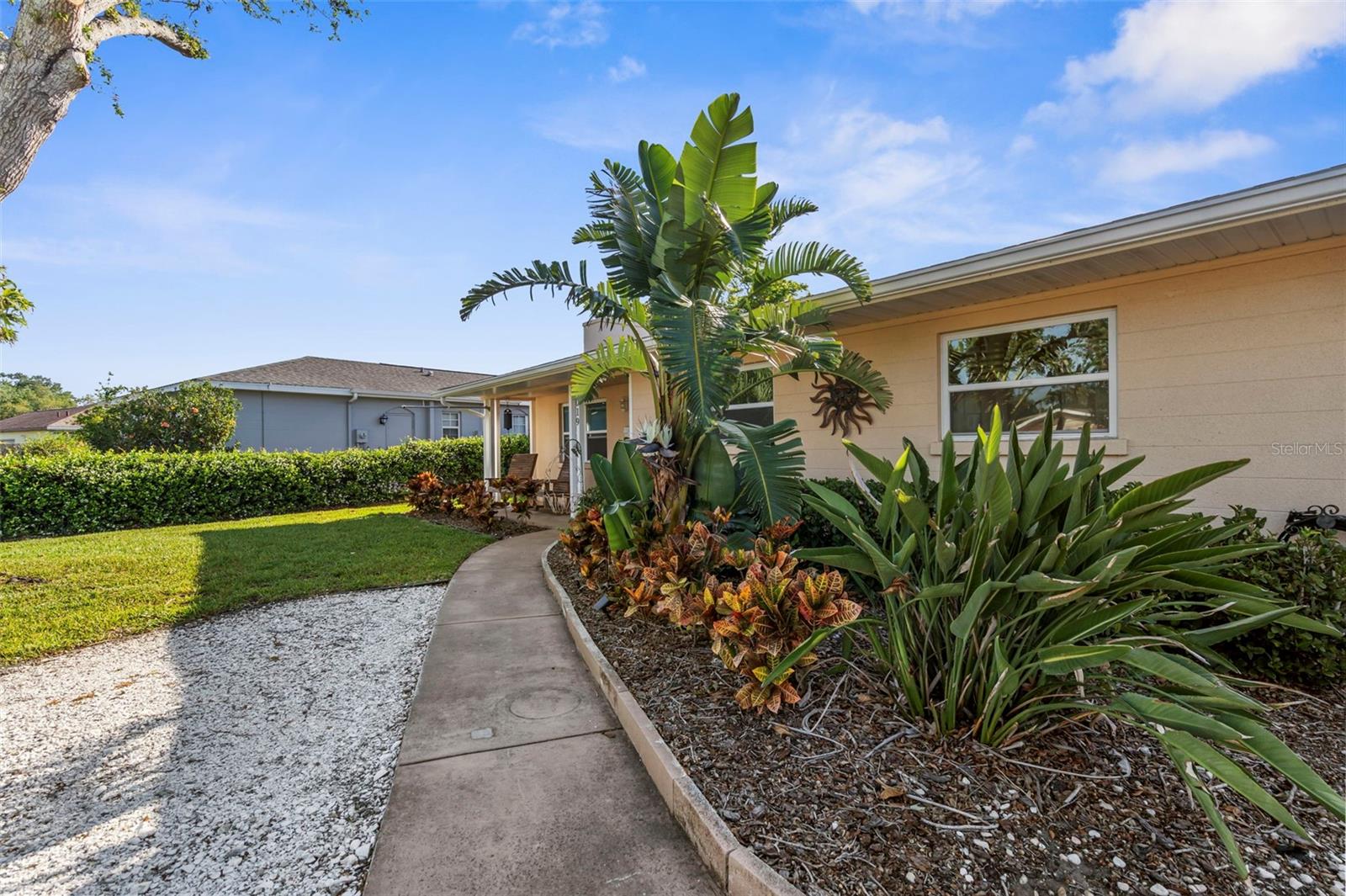 Image 3 of 39 For 4019 14th Avenue W