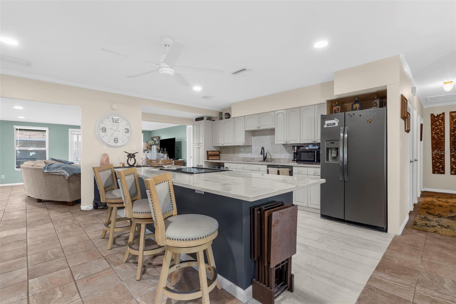 Image 9 of 39 For 4019 14th Avenue W
