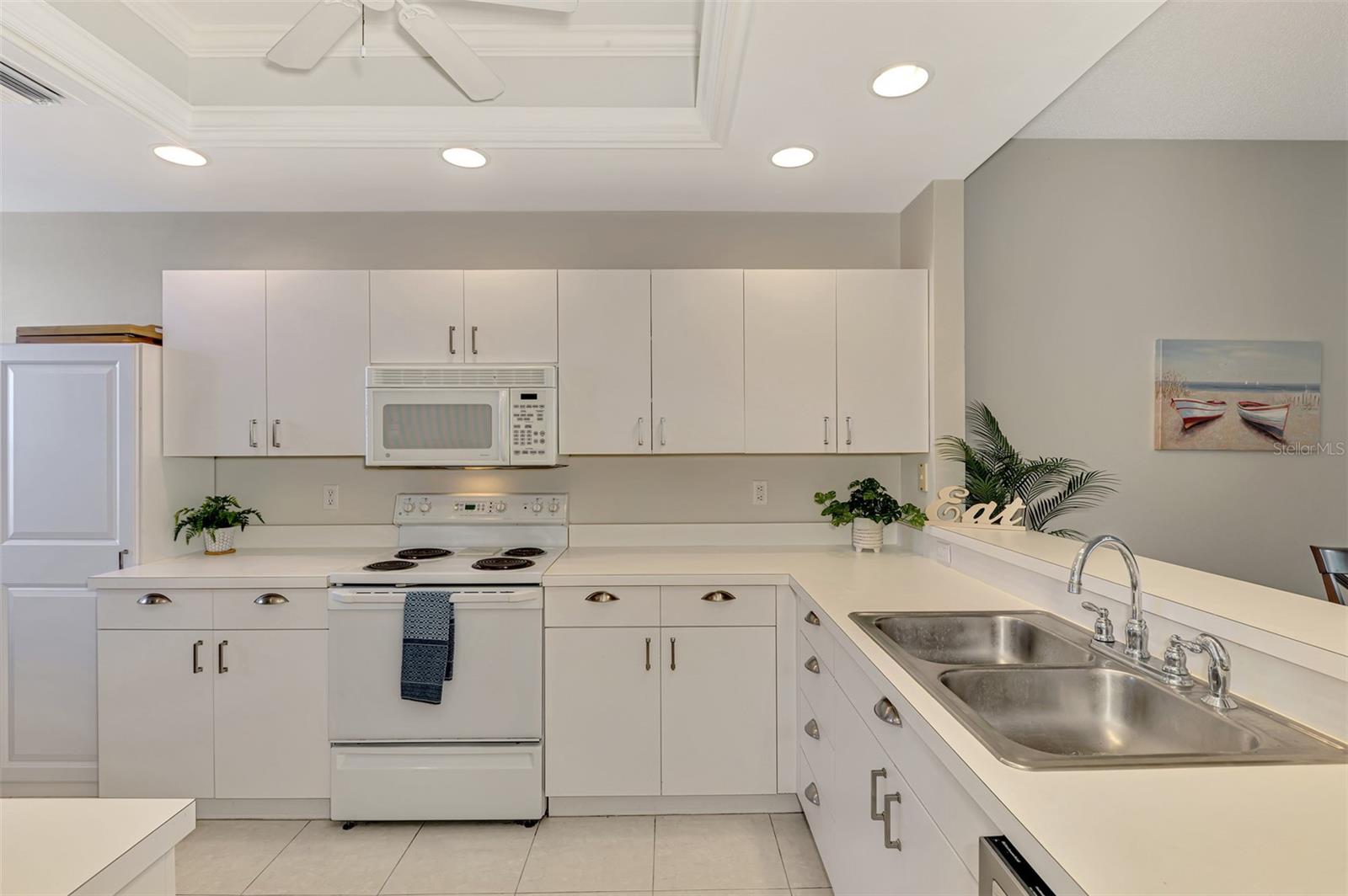 Image 20 of 84 For 8750 Olde Hickory Avenue 9202