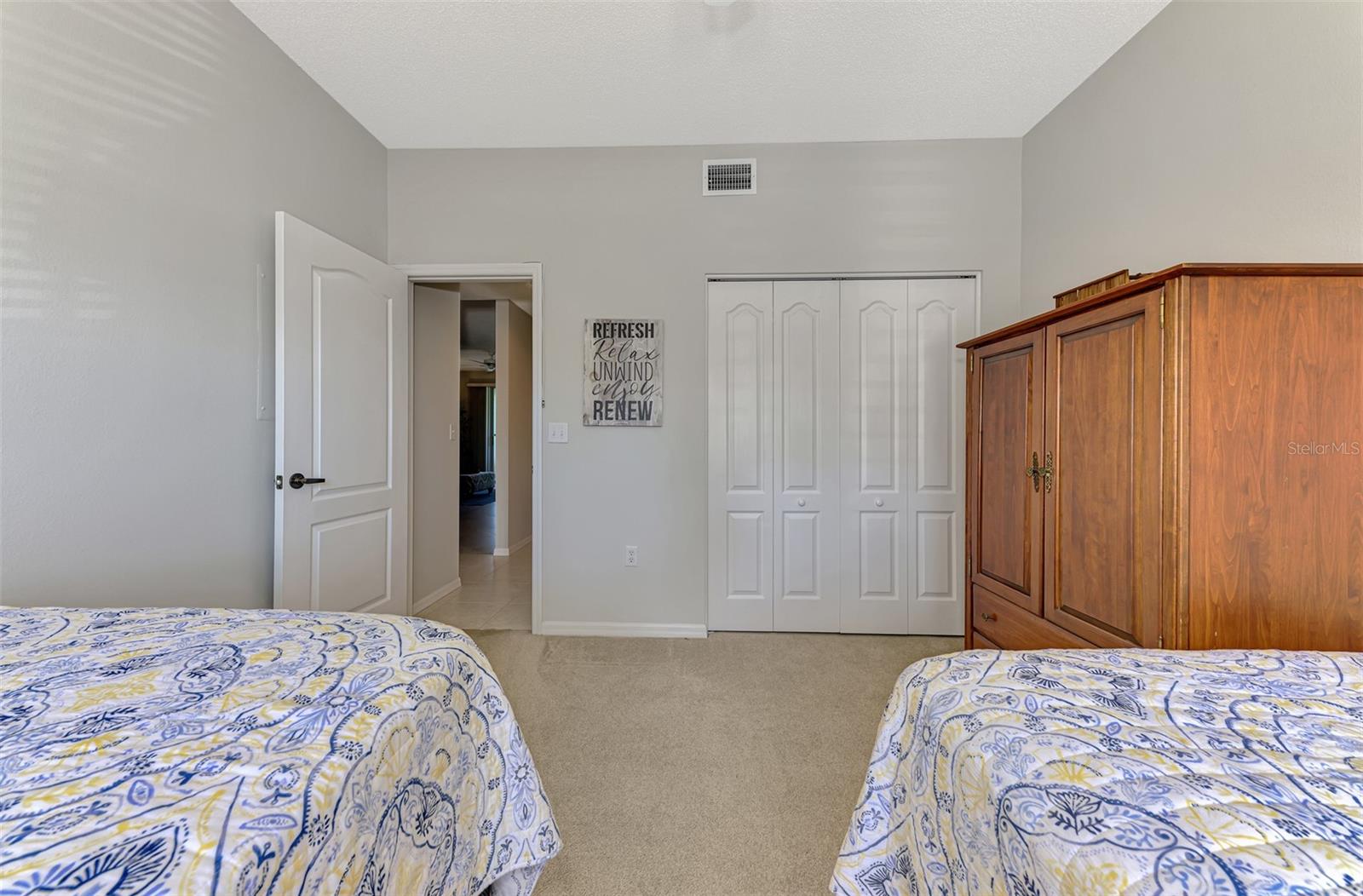 Image 35 of 84 For 8750 Olde Hickory Avenue 9202