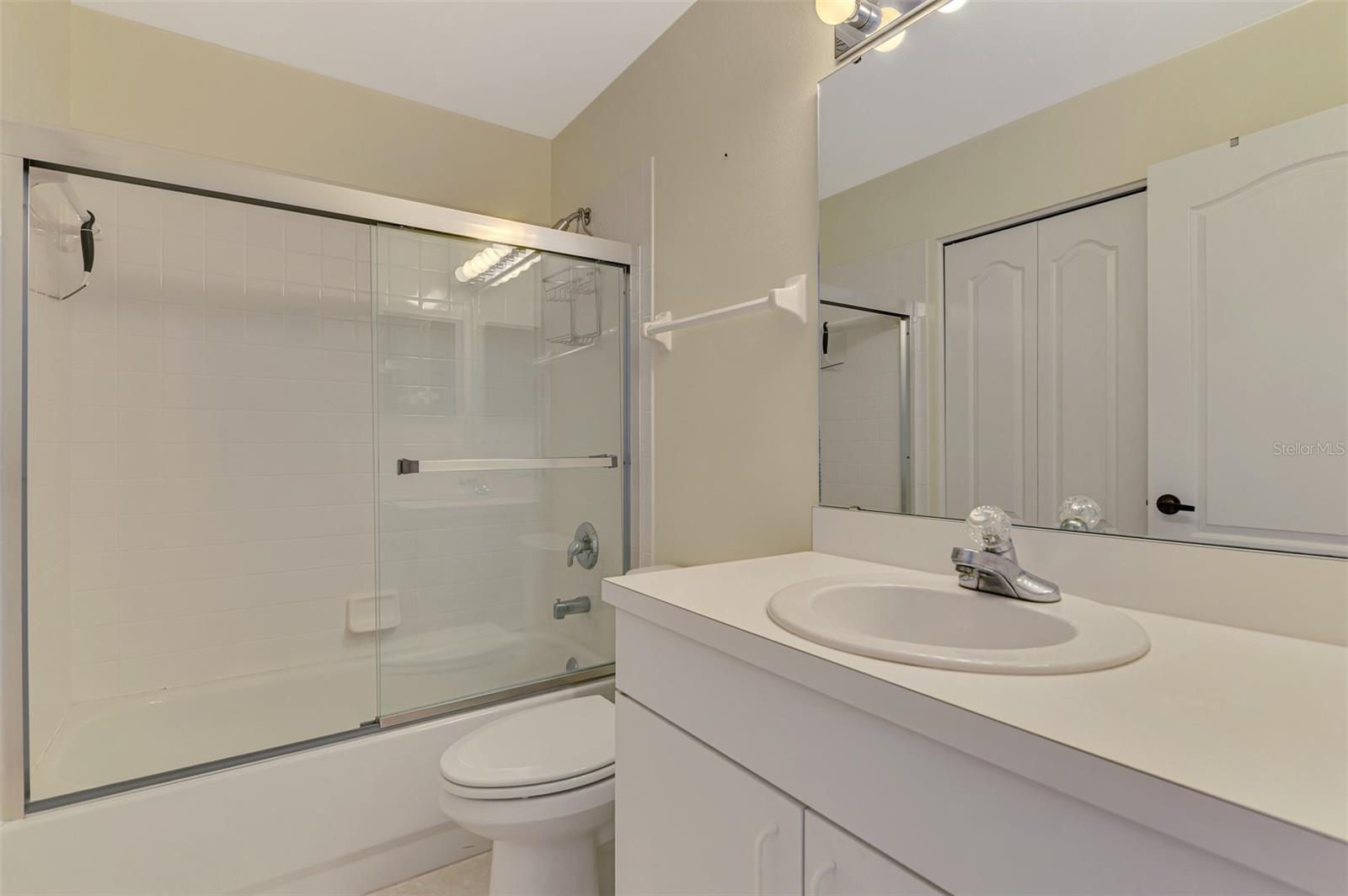 Image 36 of 84 For 8750 Olde Hickory Avenue 9202