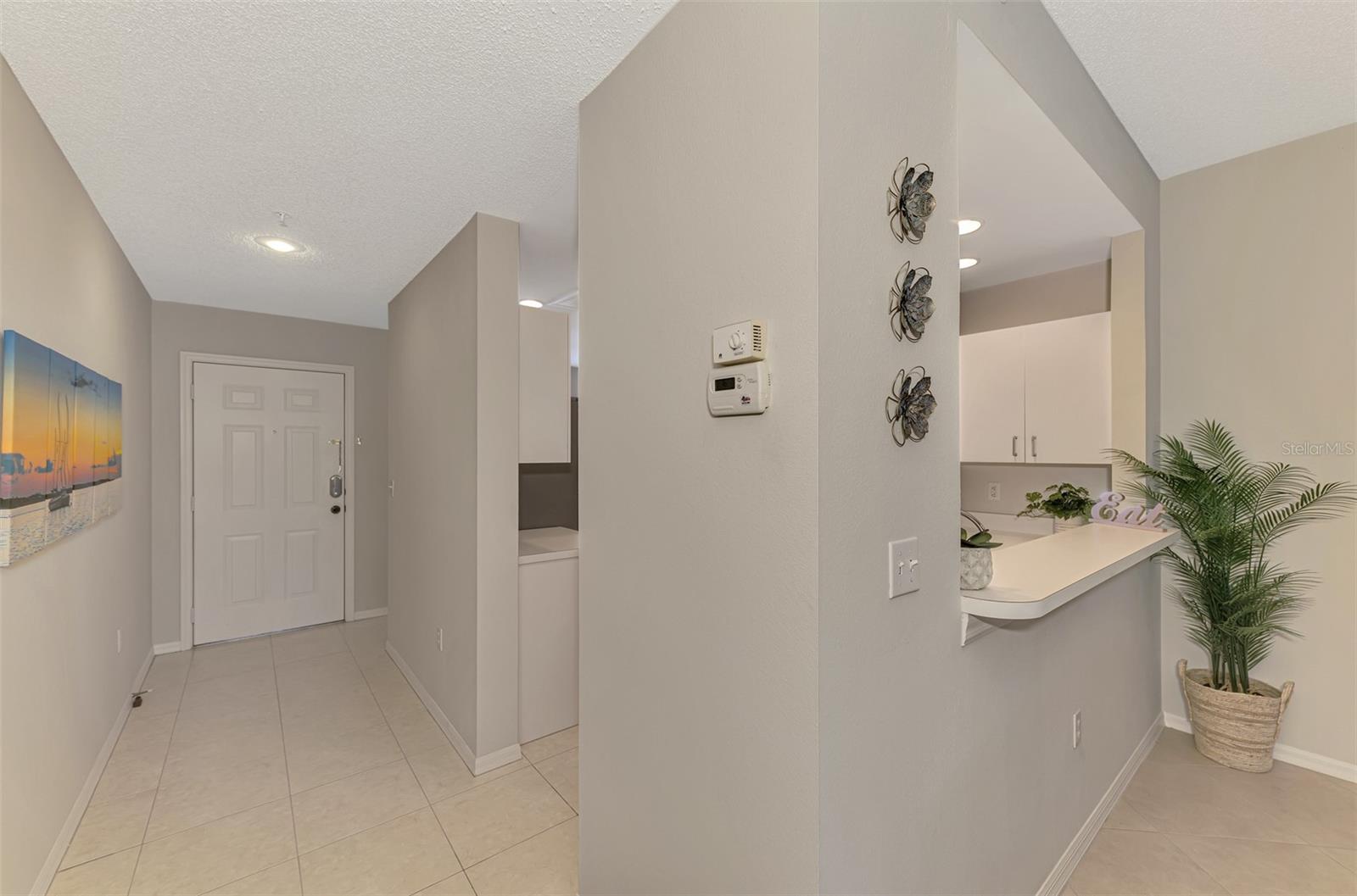 Image 8 of 84 For 8750 Olde Hickory Avenue 9202
