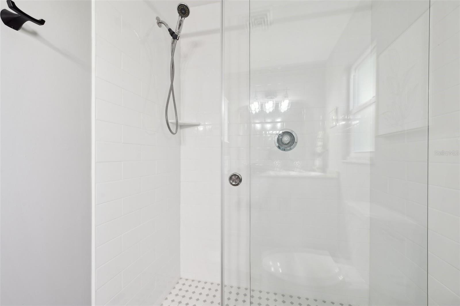 Listing photo id 10 for 217 Giotto Drive