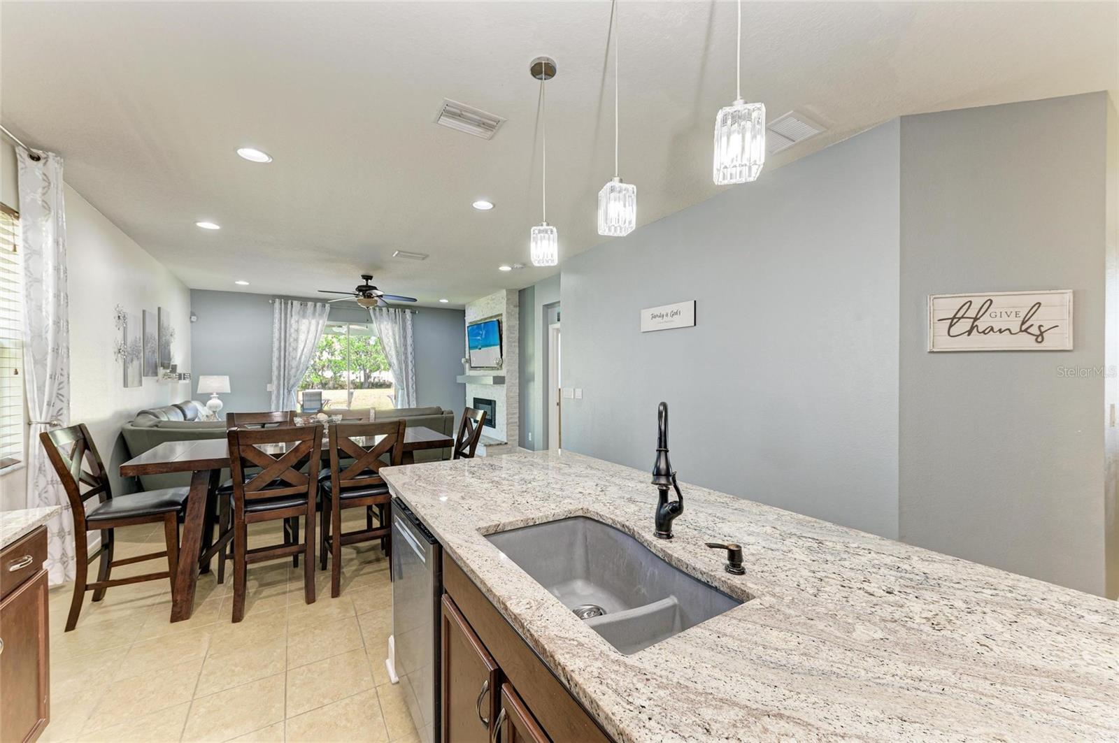 Image 17 of 48 For 8243 Nandina Drive