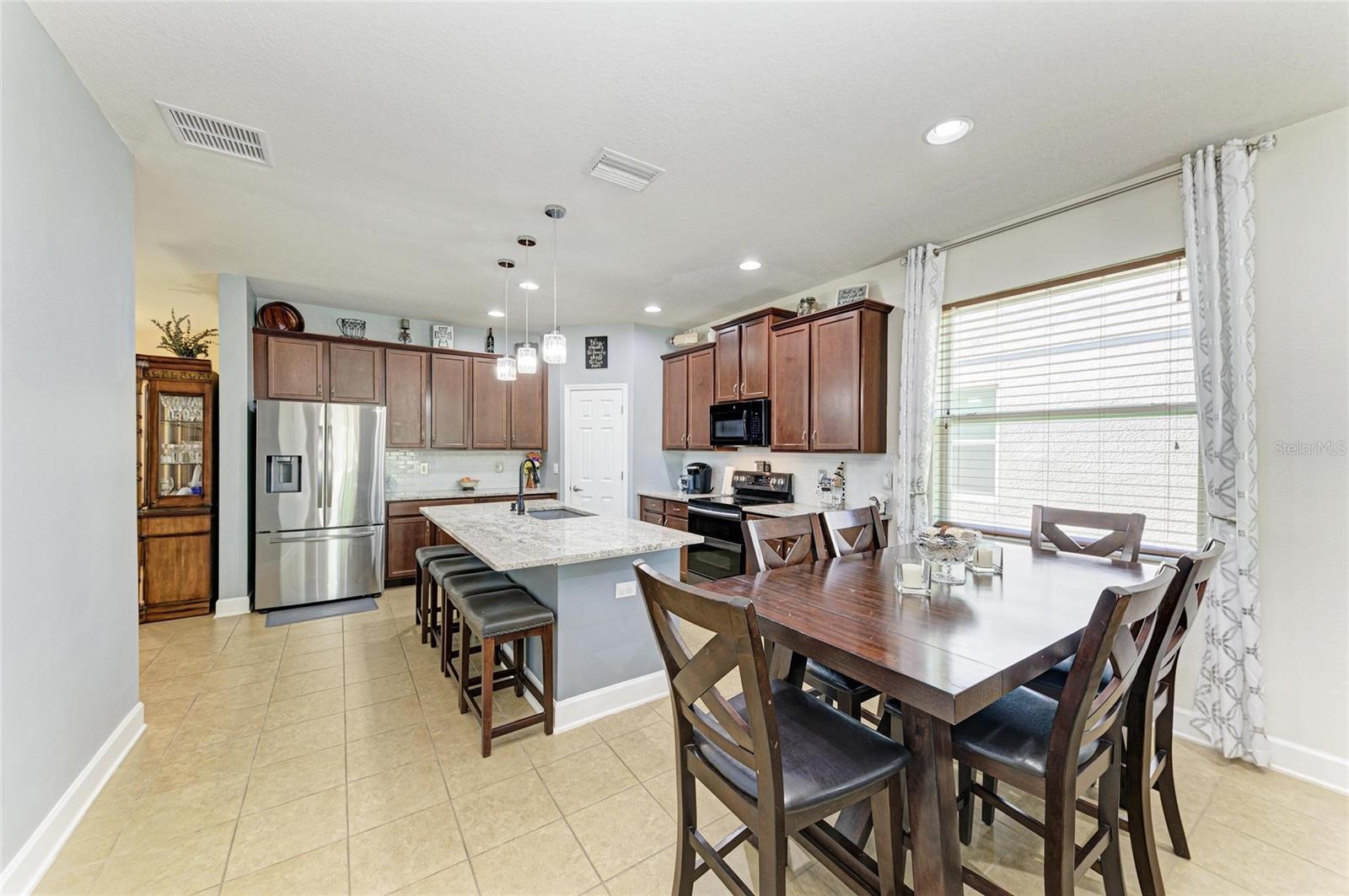 Image 20 of 48 For 8243 Nandina Drive