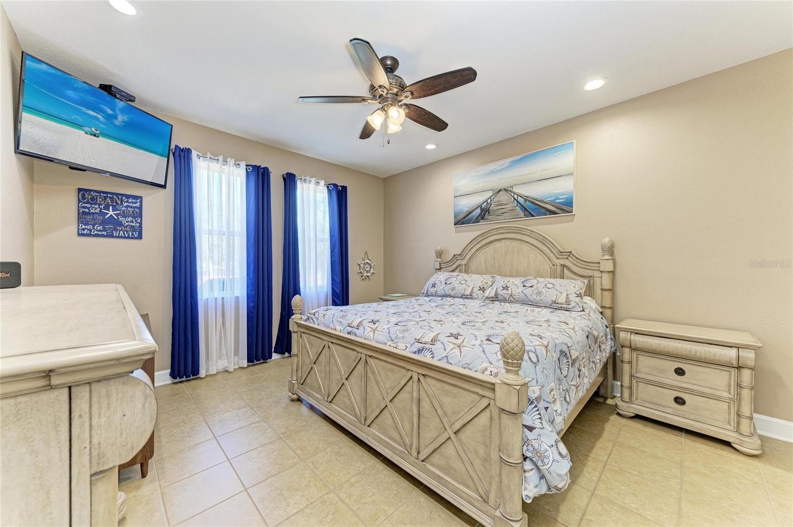 Image 25 of 48 For 8243 Nandina Drive