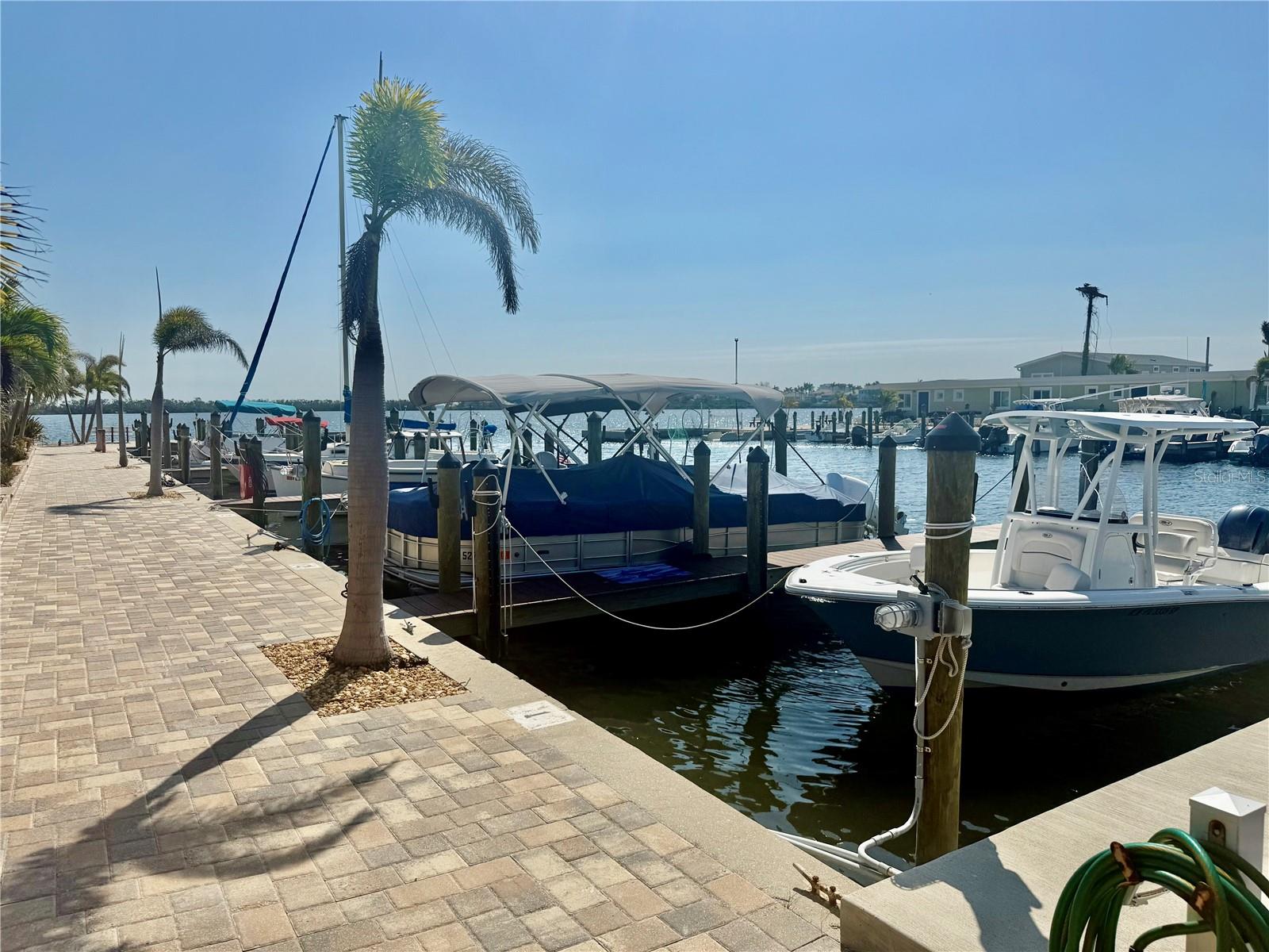 Image 5 of 17 For 73 Twin Shores Boulevard