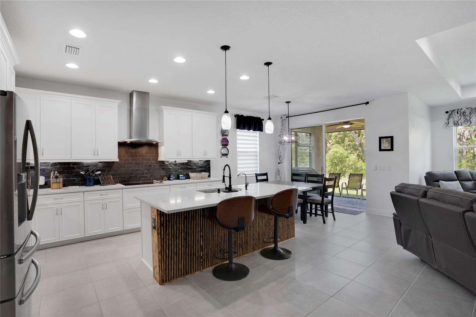 Image 10 of 46 For 14514 20th Street E