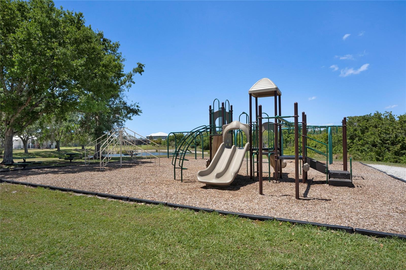 Image 37 of 46 For 14514 20th Street E