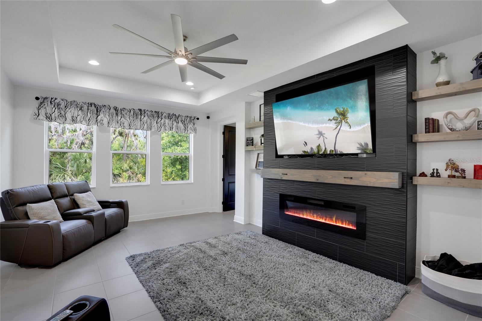 Image 7 of 46 For 14514 20th Street E