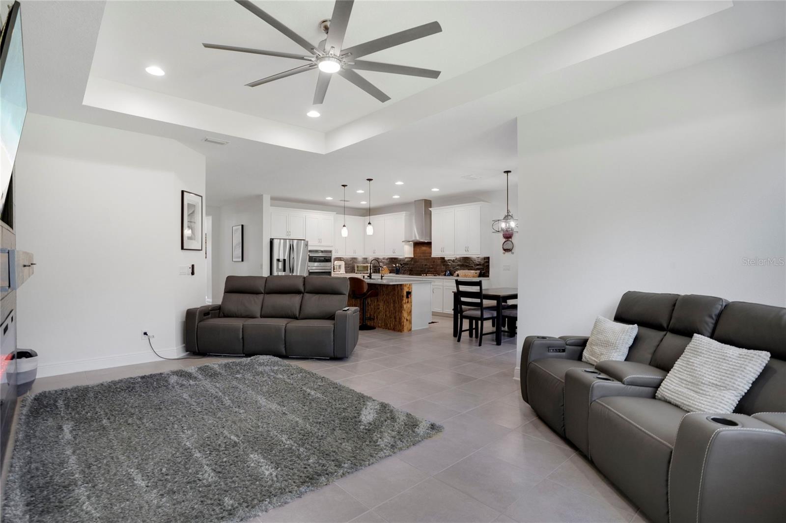 Image 8 of 46 For 14514 20th Street E