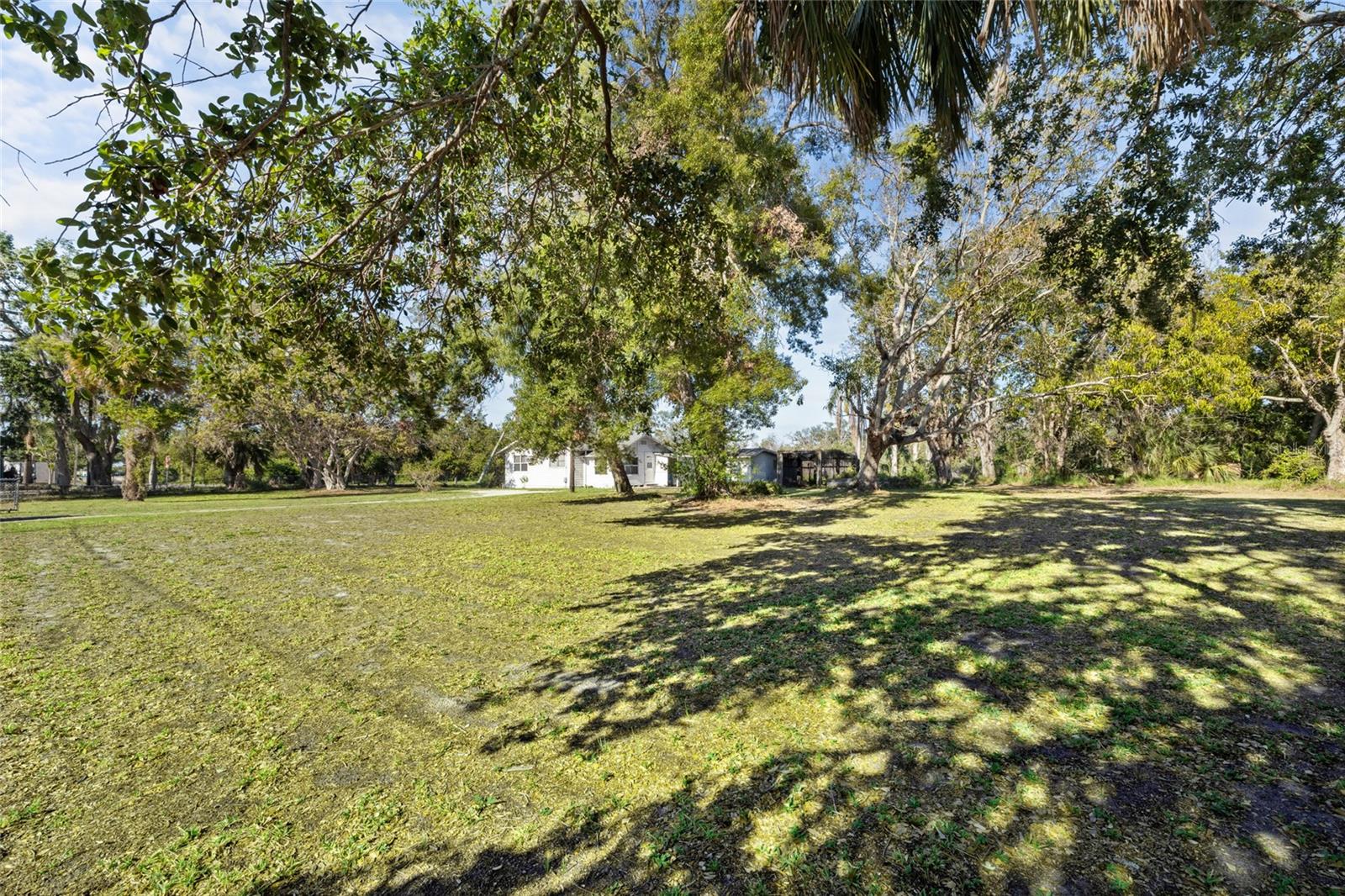 Image 12 of 29 For 611 29th Street E