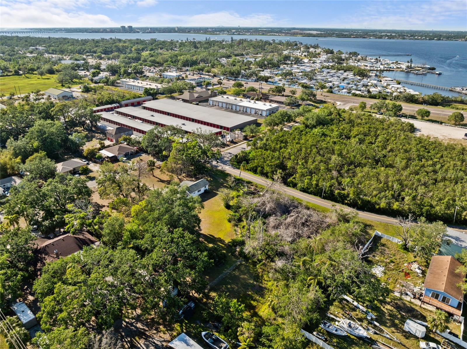 Image 25 of 29 For 611 29th Street E