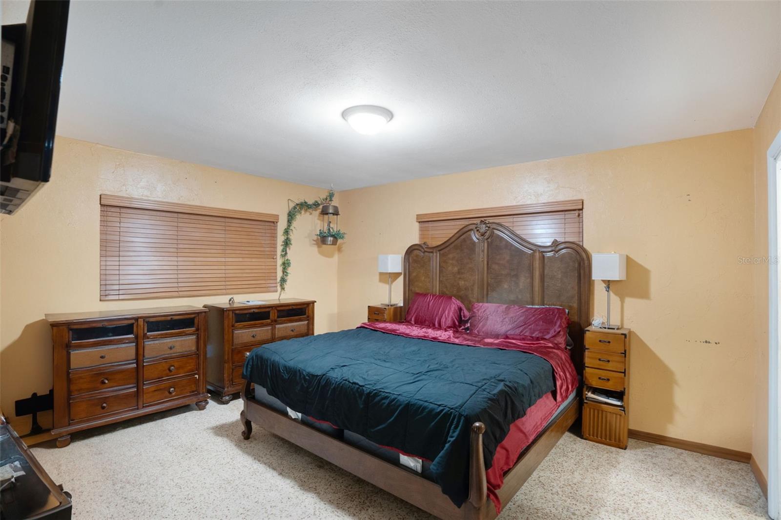 Image 16 of 40 For 2609 Webber Street