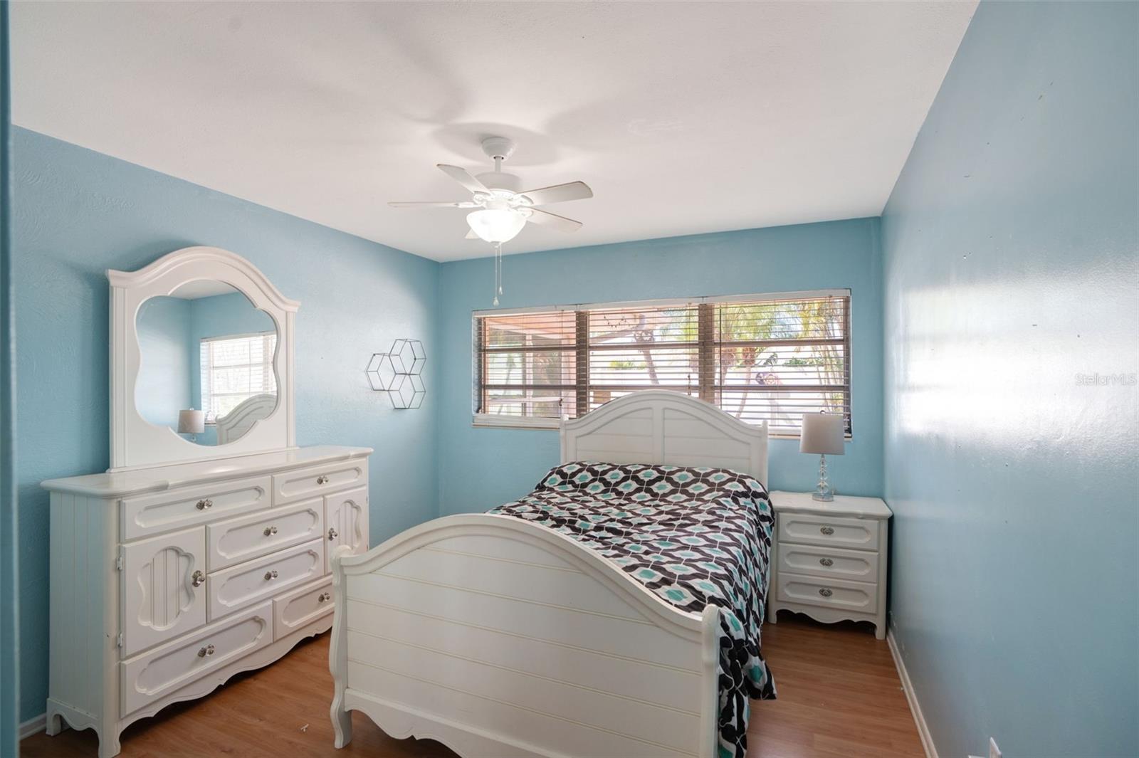 Image 18 of 40 For 2609 Webber Street