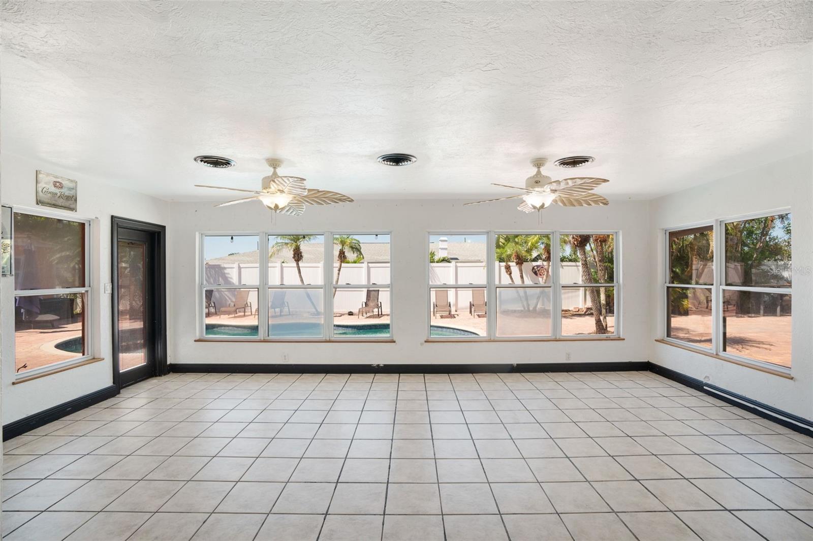 Image 9 of 40 For 2609 Webber Street