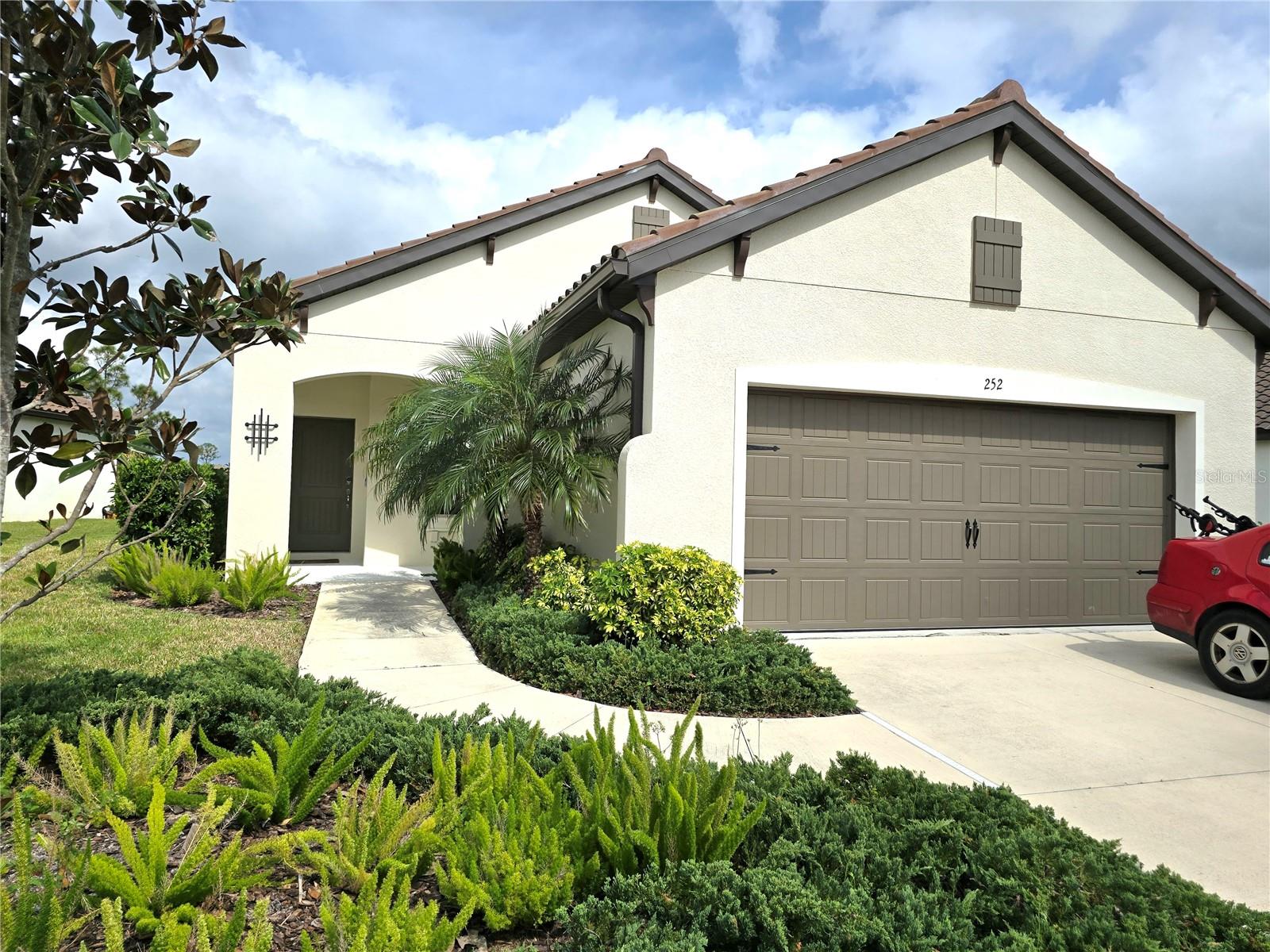 Details for 252 Brienza Loop, NOKOMIS, FL 34275