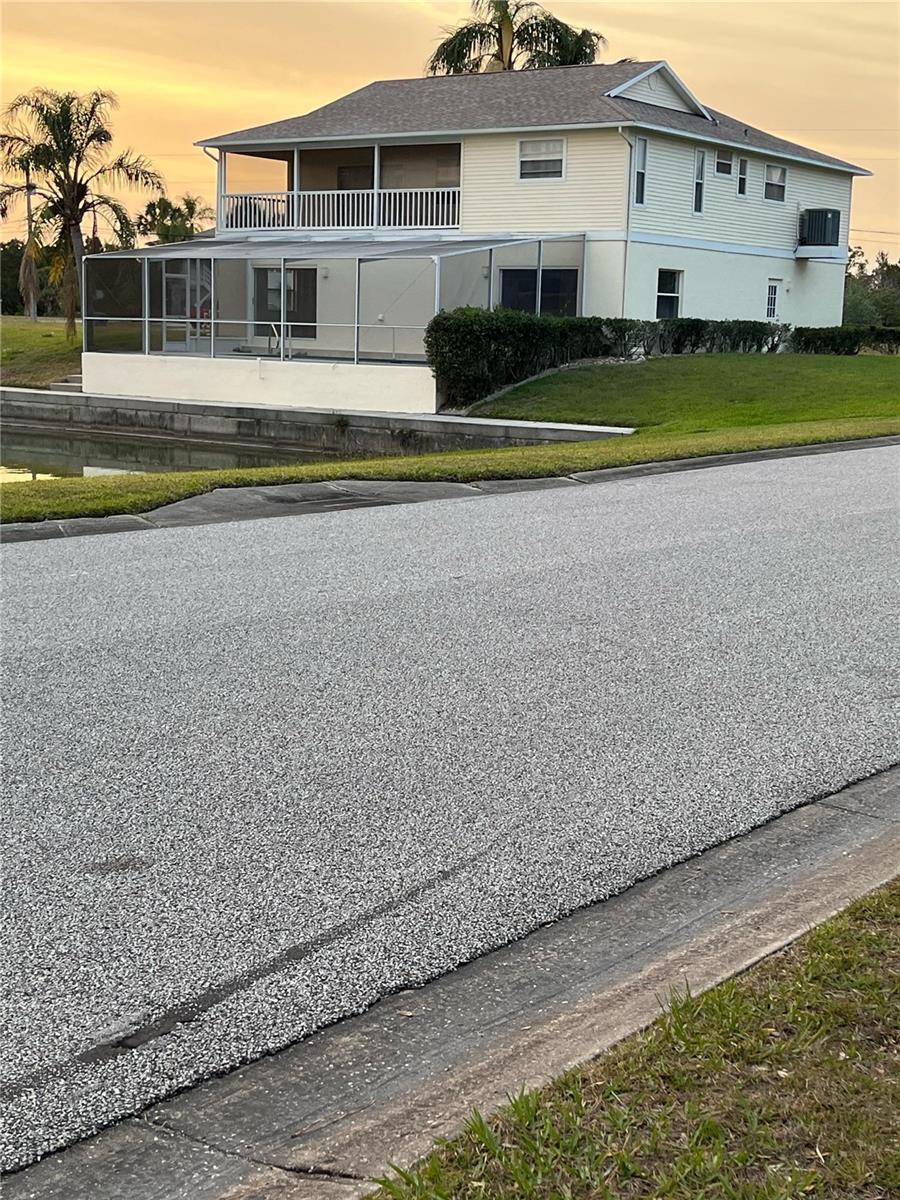 Image 2 of 3 For 4066 Amberjack Drive