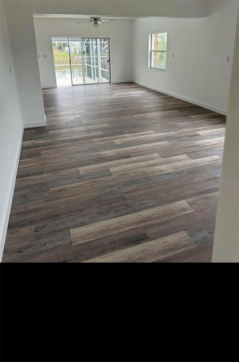 Image 3 of 3 For 4066 Amberjack Drive
