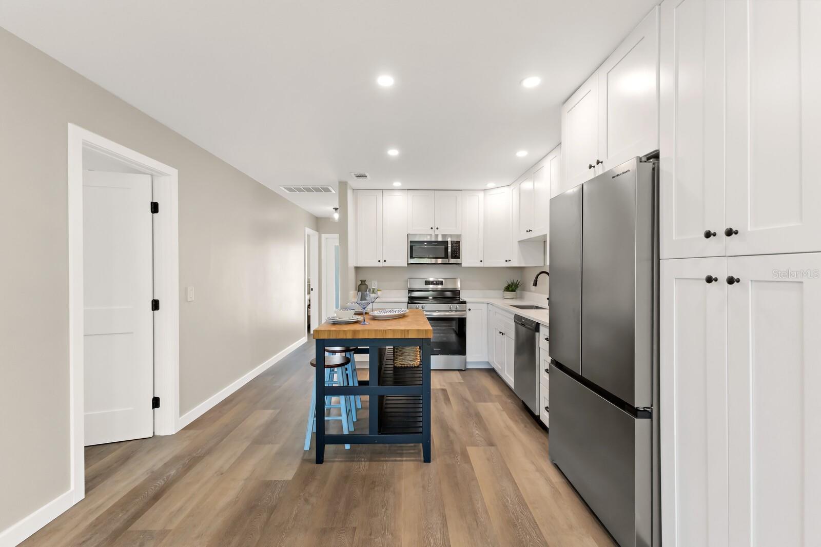Image 5 of 34 For 420 63rd Street B East