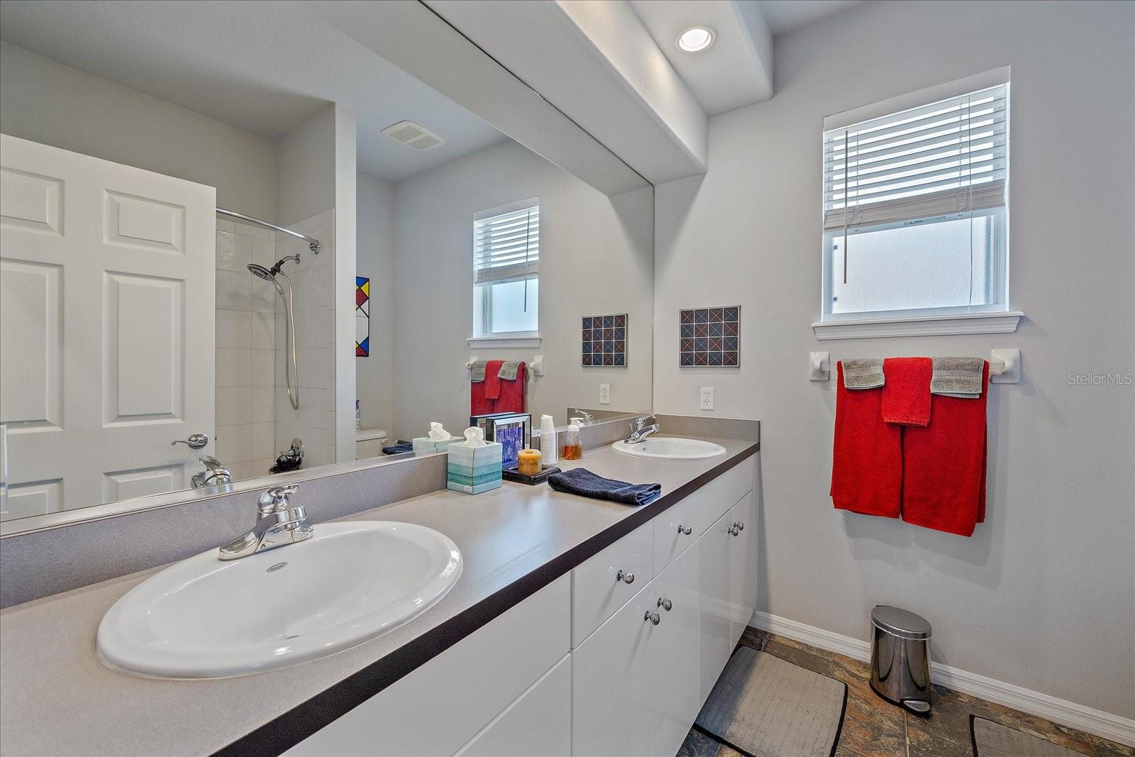 Image 26 of 36 For 5554 Eastwind Drive