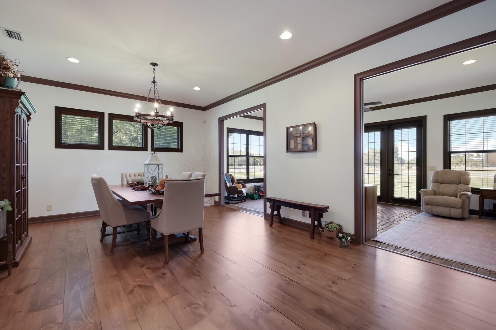 Image 14 of 67 For 4610 13th Street W
