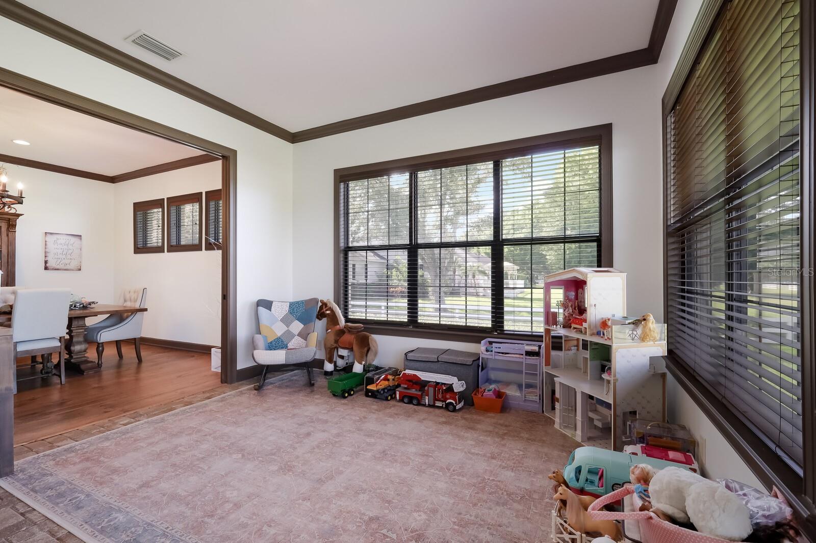 Image 16 of 67 For 4610 13th Street W