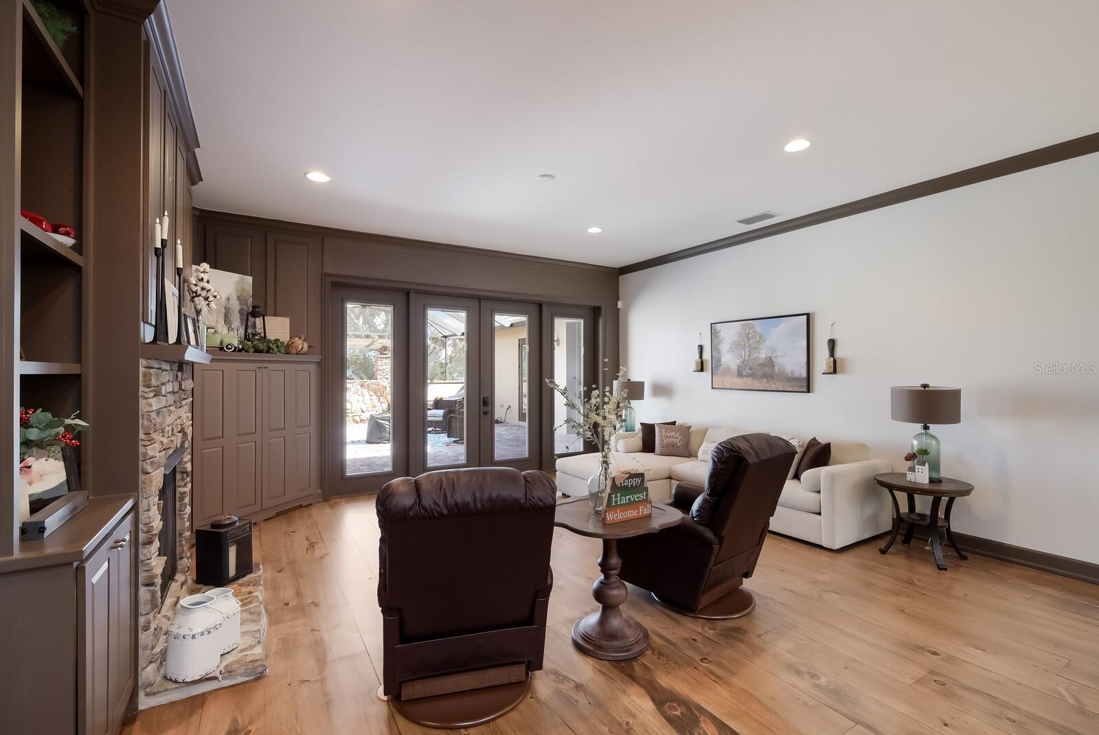 Image 19 of 67 For 4610 13th Street W
