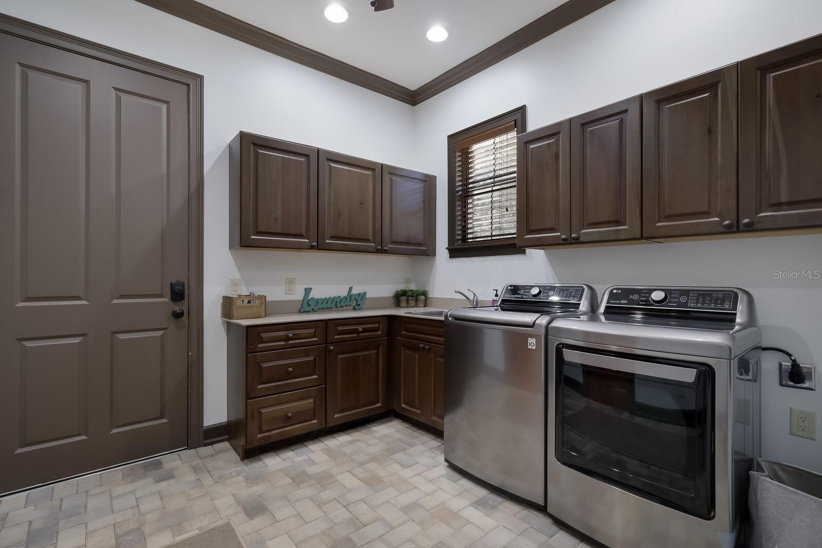 Image 38 of 67 For 4610 13th Street W
