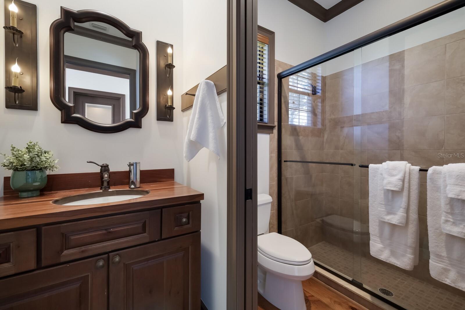 Image 45 of 67 For 4610 13th Street W
