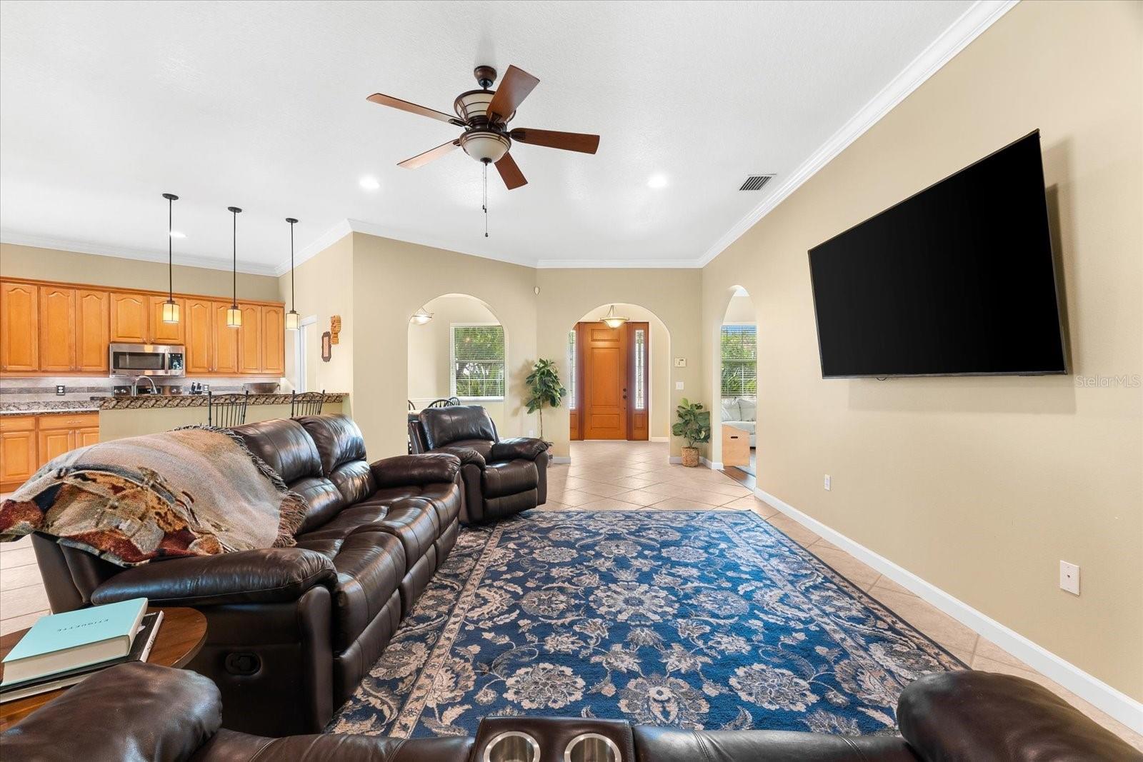 Image 13 of 75 For 9146 16th Avenue Circle Nw
