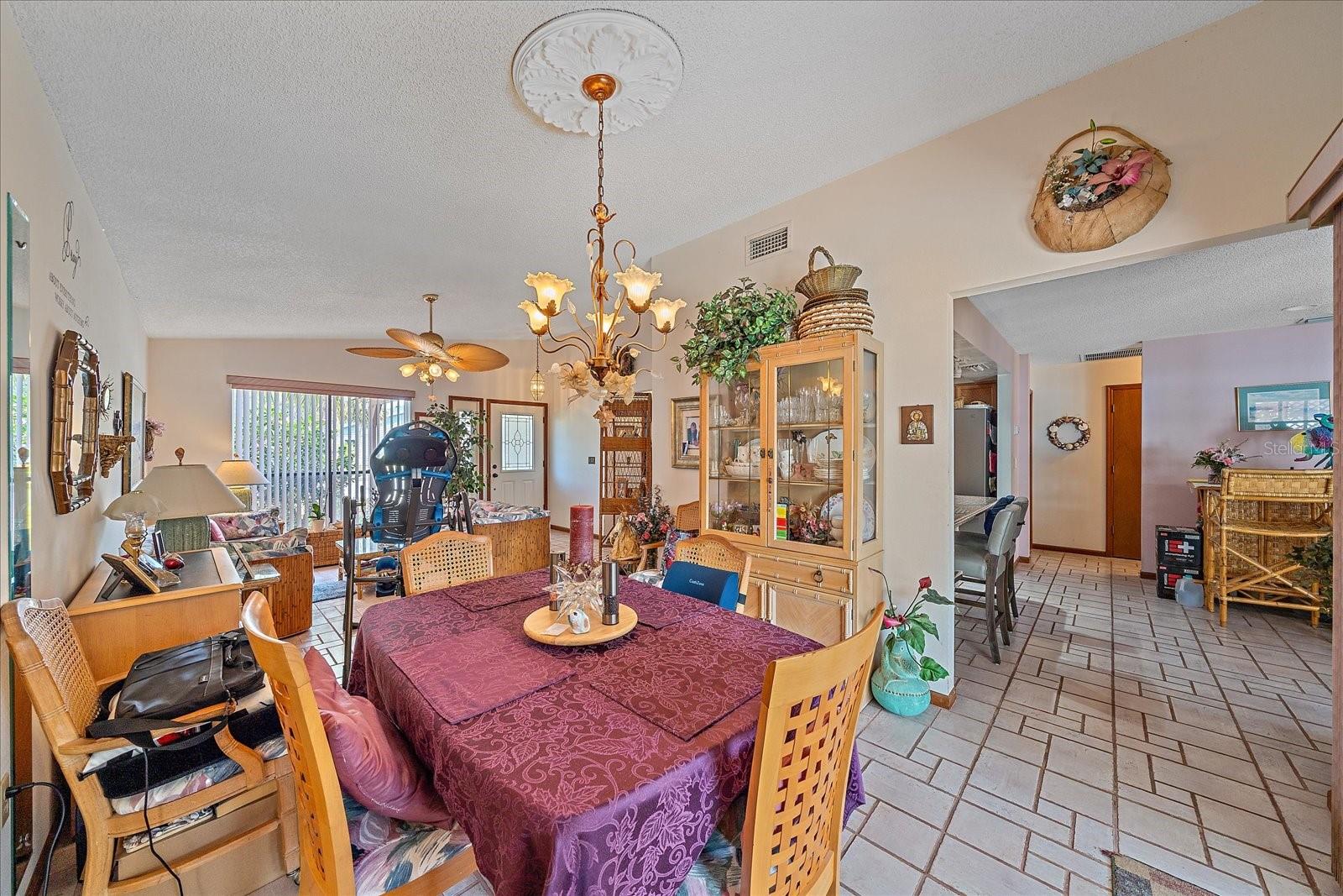 Image 11 of 28 For 4053 Lancaster Drive