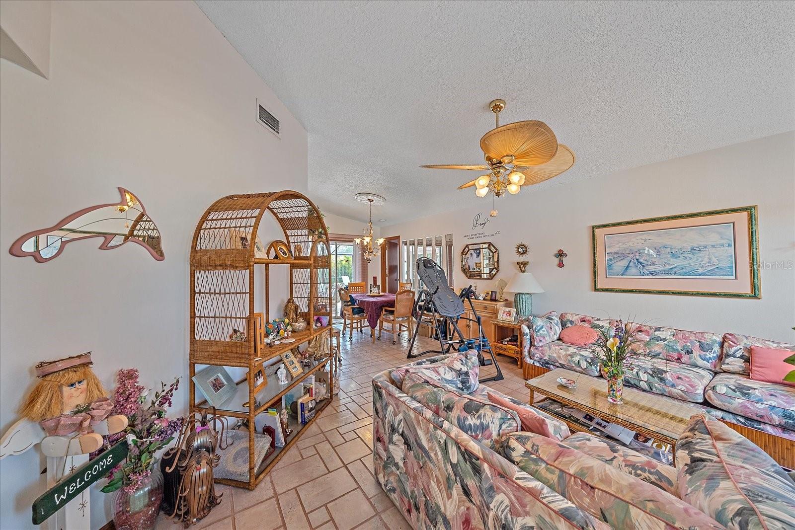 Image 6 of 28 For 4053 Lancaster Drive