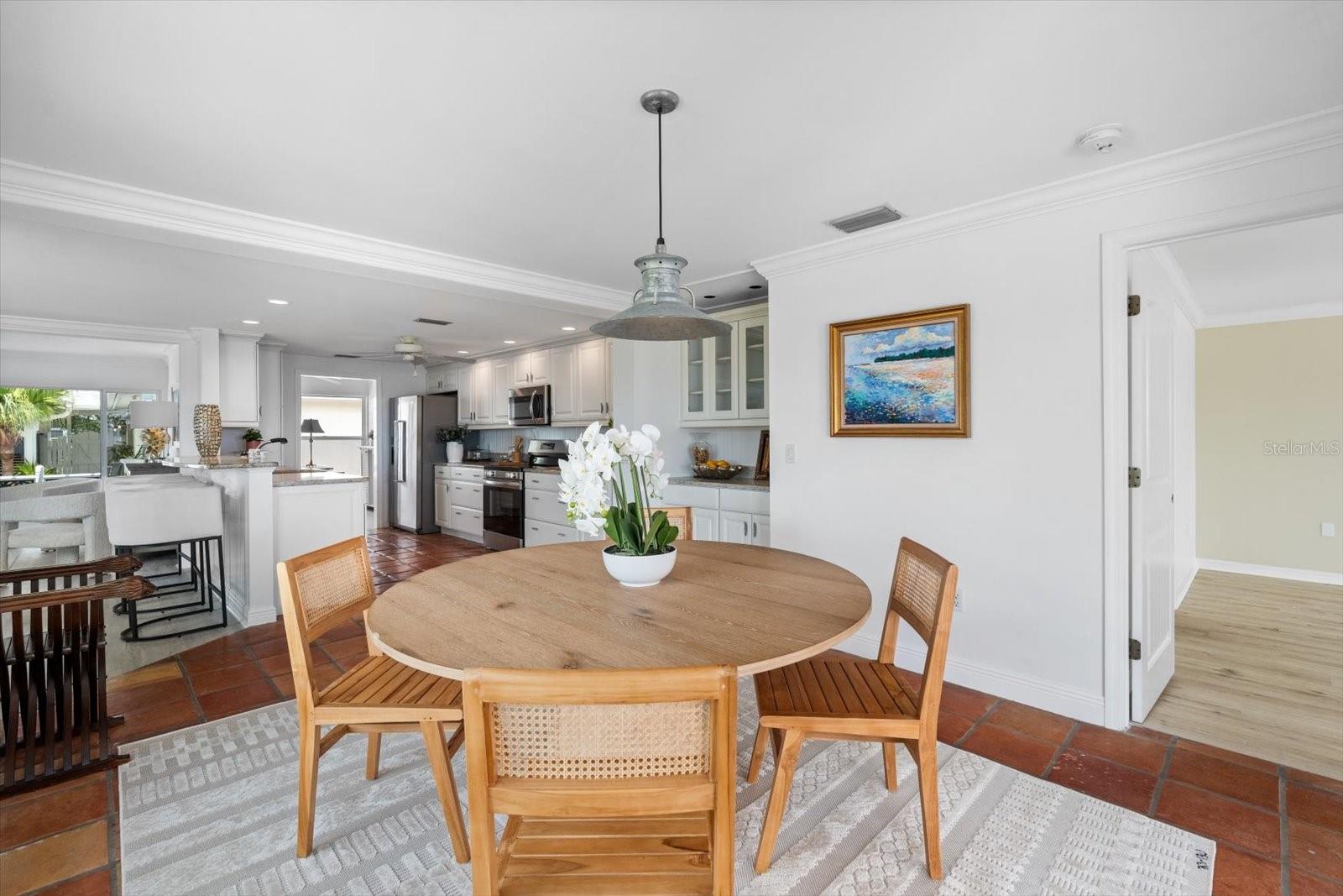 Image 12 of 58 For 1907 4th Street W