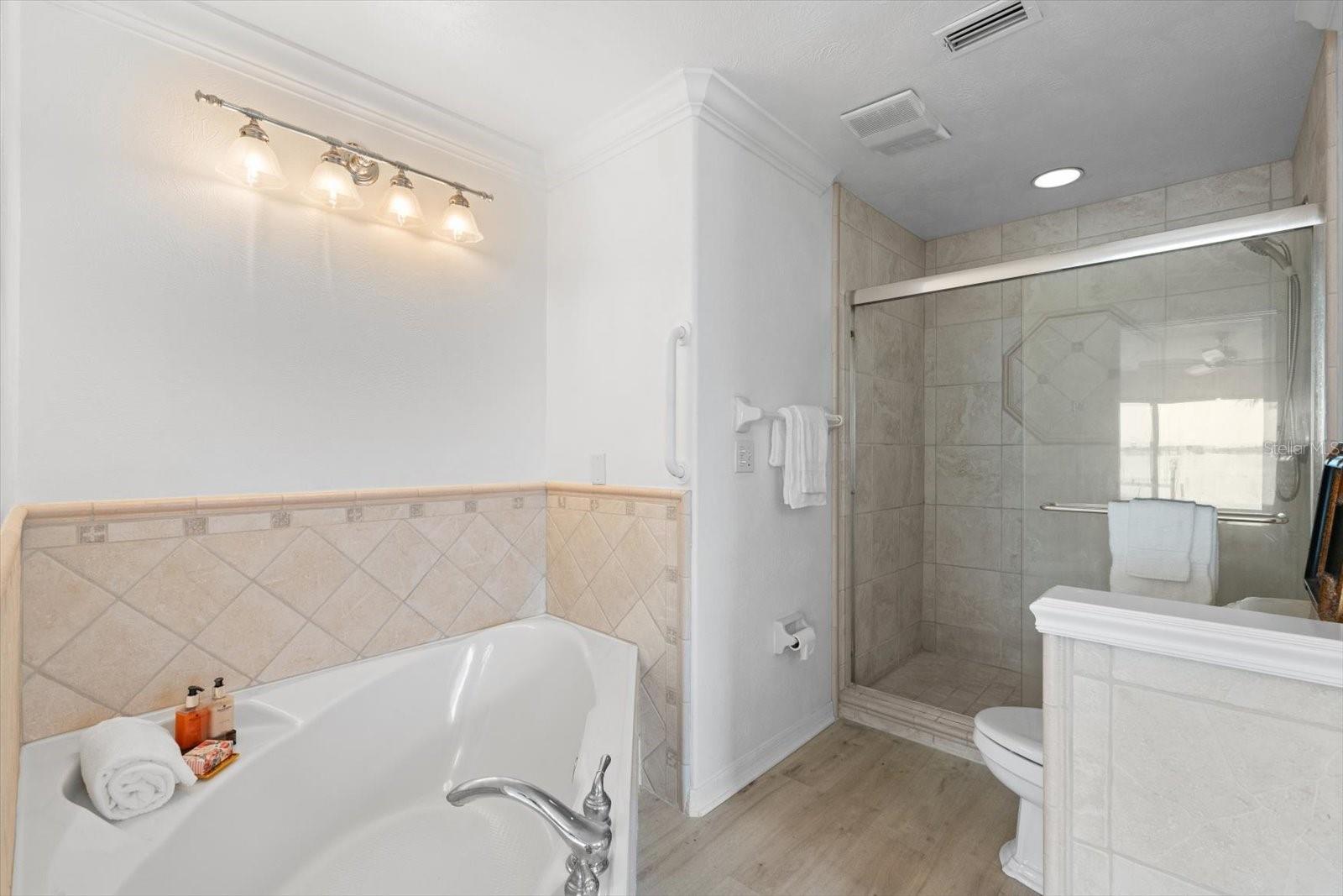 Image 20 of 58 For 1907 4th Street W