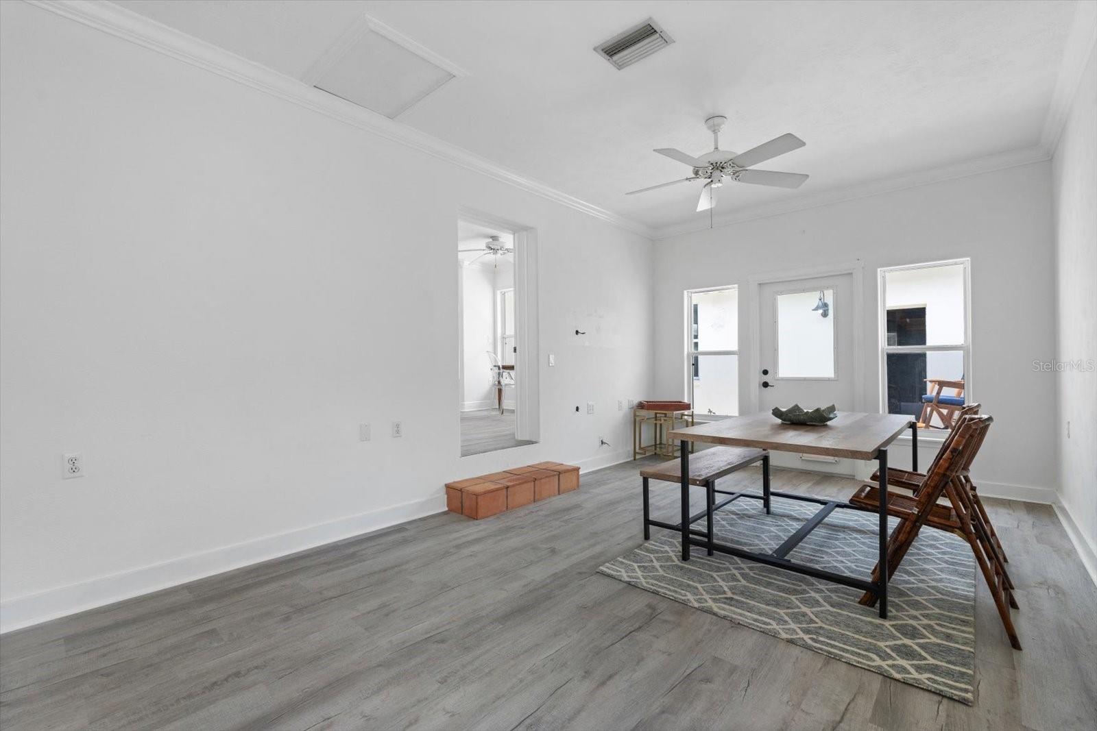Image 30 of 58 For 1907 4th Street W