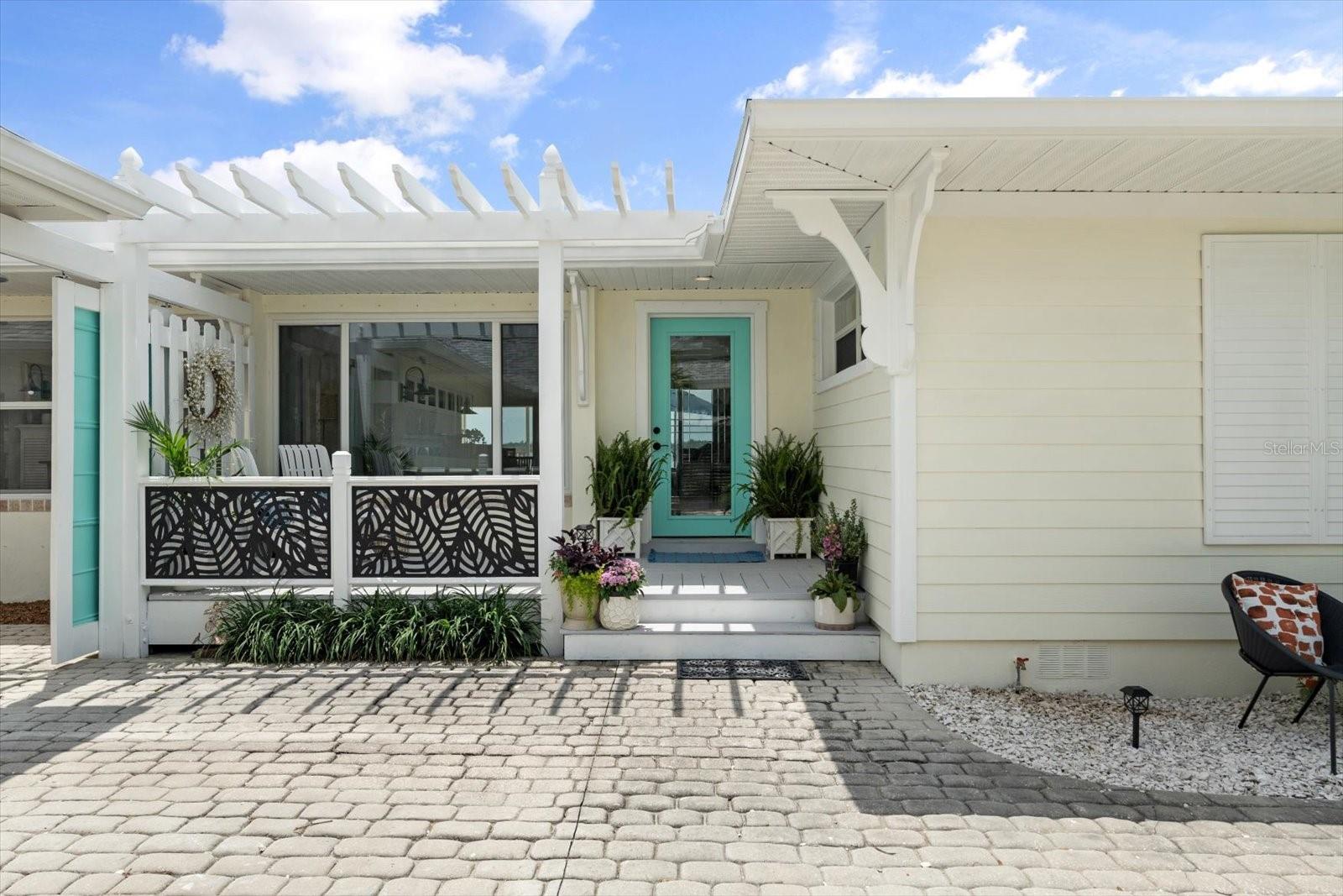 Image 4 of 58 For 1907 4th Street W